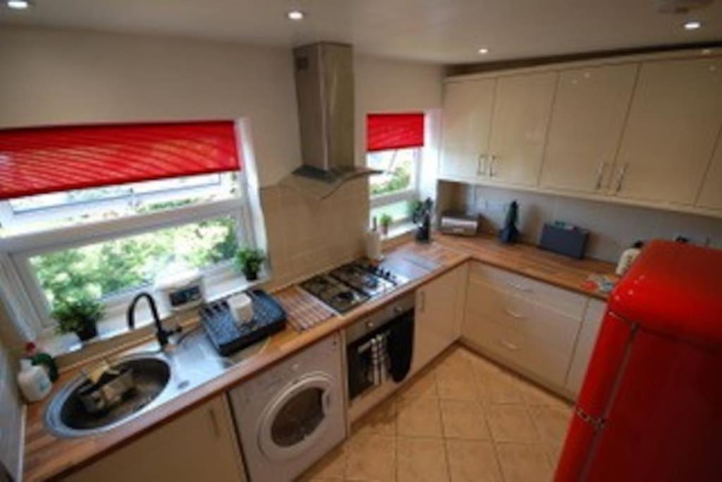 Apartment Lovely New Flat - 24c London