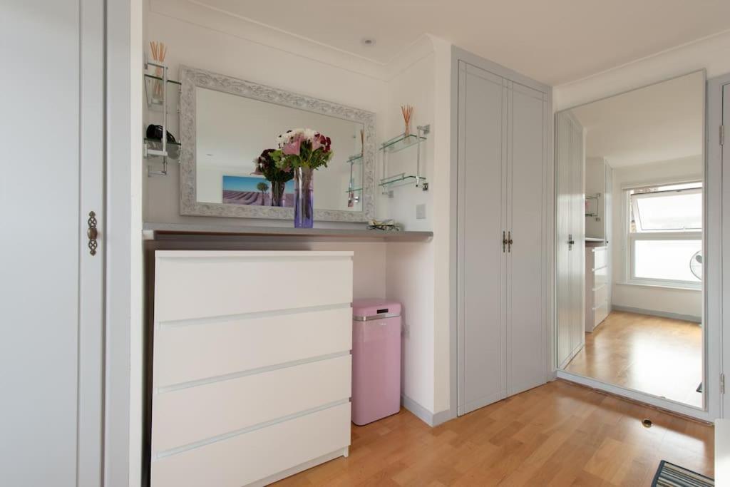 Lovely New Flat - 24c Apartment London