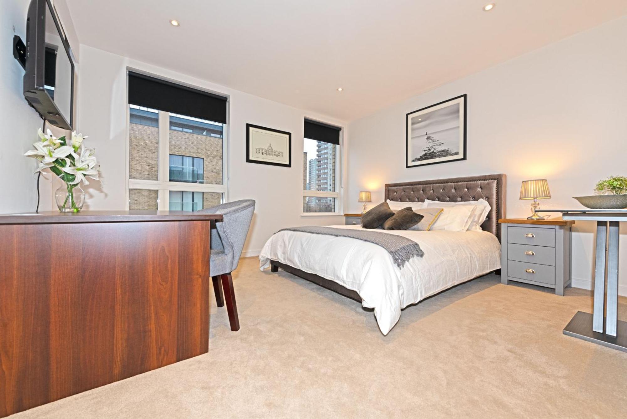 Grand Apartments Kew Gardens Apartment London