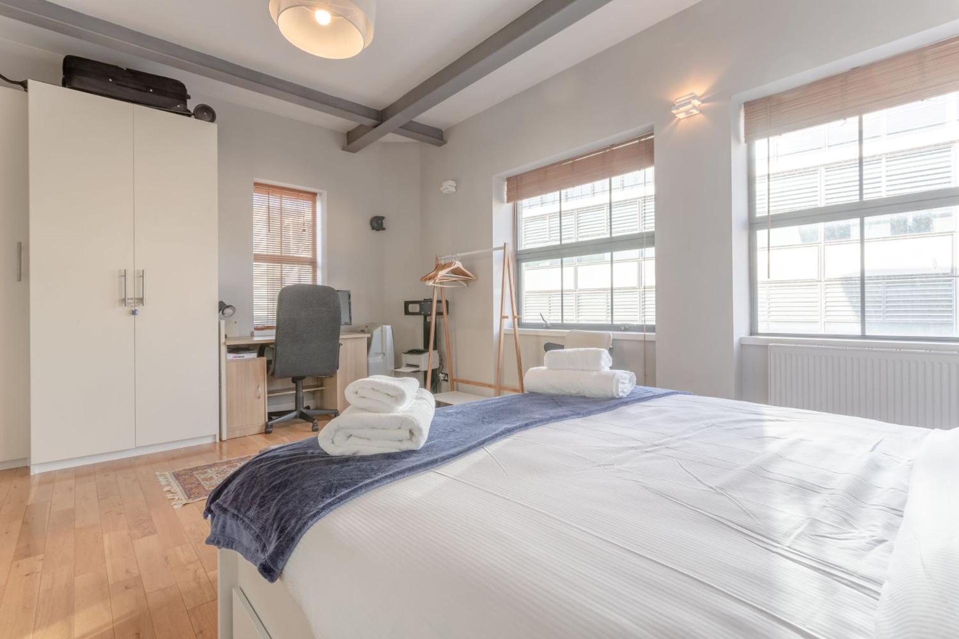 Modern 2 Bedroom In Heart Of Hackney London