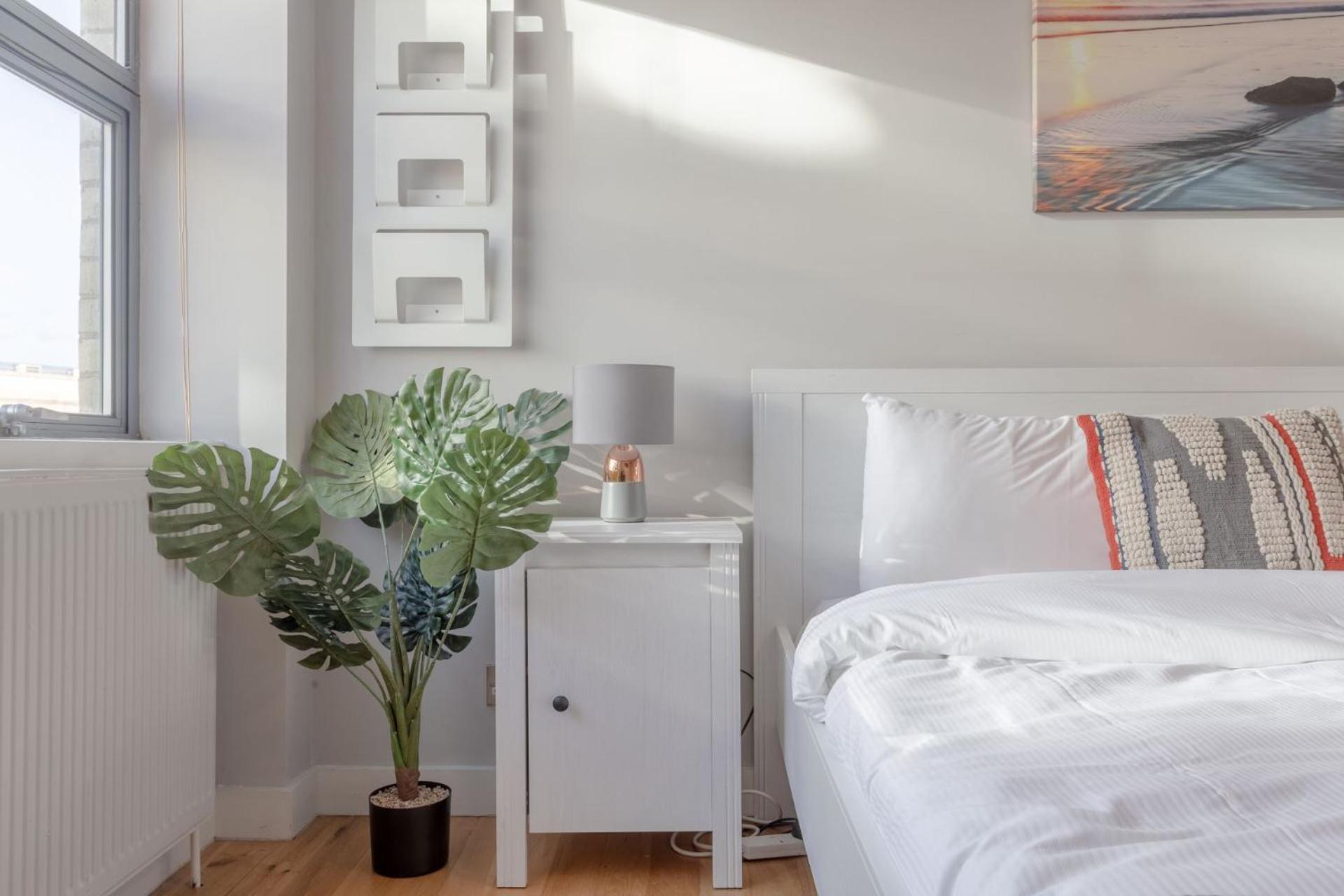 Modern 2 Bedroom In Heart Of Hackney Apartment *