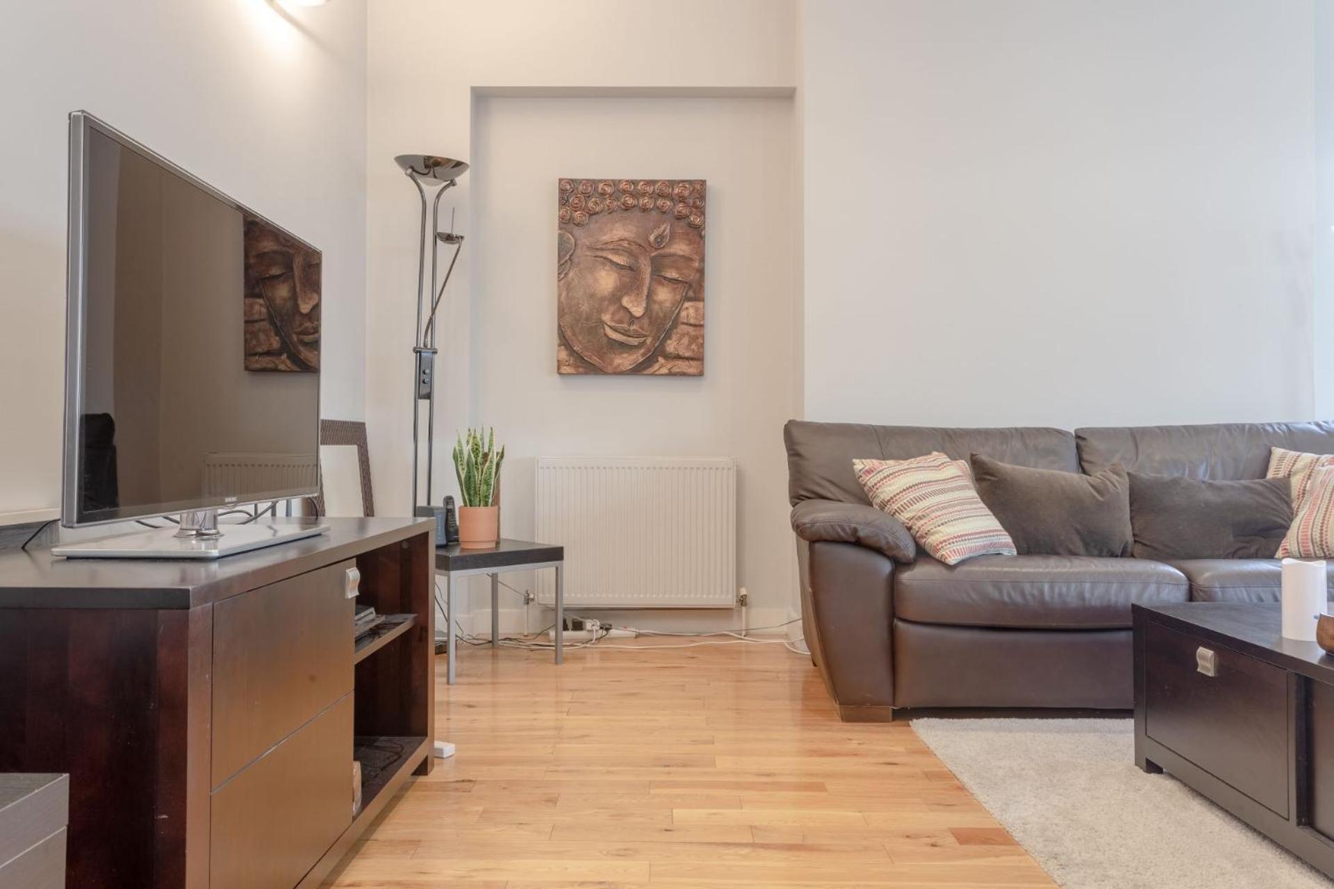 Modern 2 Bedroom In Heart Of Hackney London