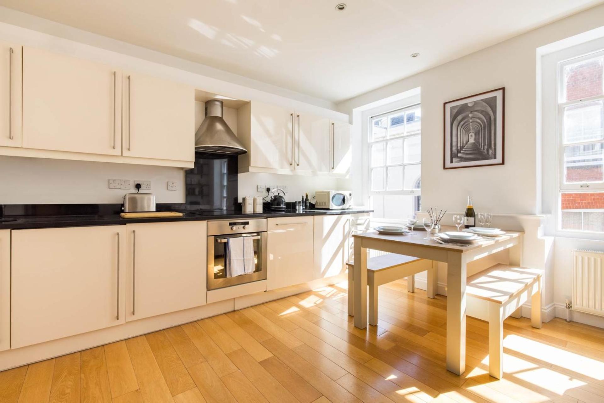 Apartment Contemporary 1 Bedroom Bloomsbury