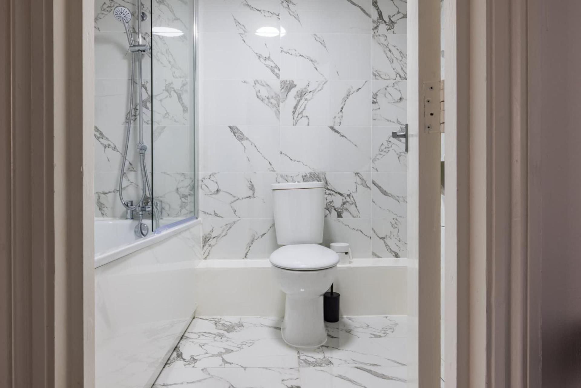 Contemporary 2 Bedroom In Shepherd's Bush Holiday home London