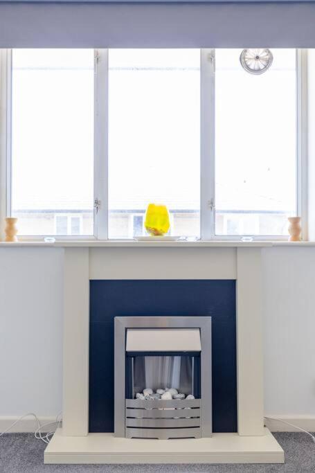 Apartment Homely 1 Bedroom In Beckton With Parking *