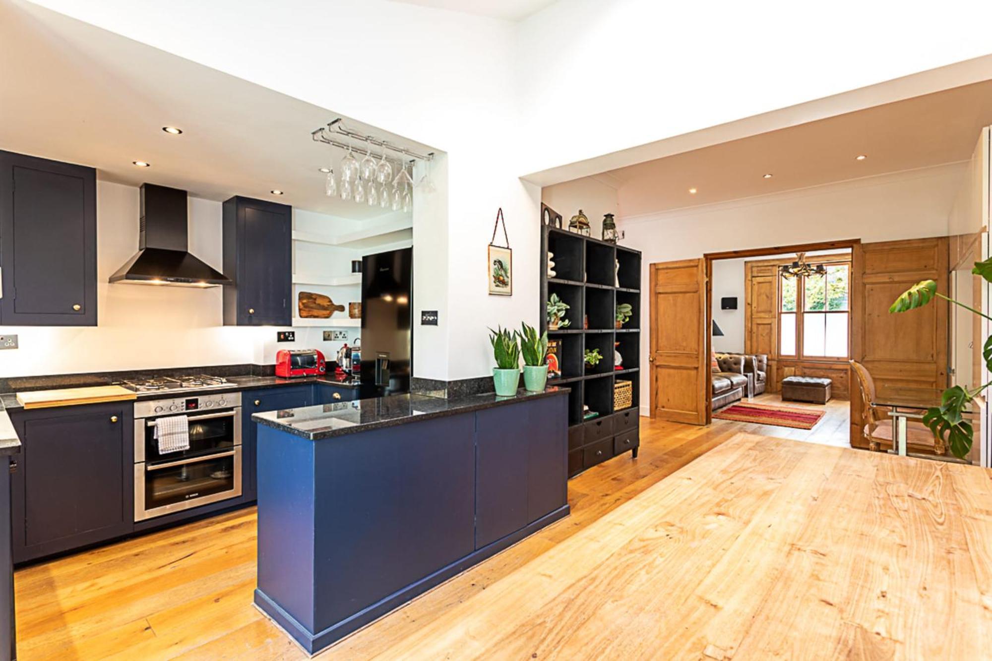 The Artist's House Alma Street Holiday home London