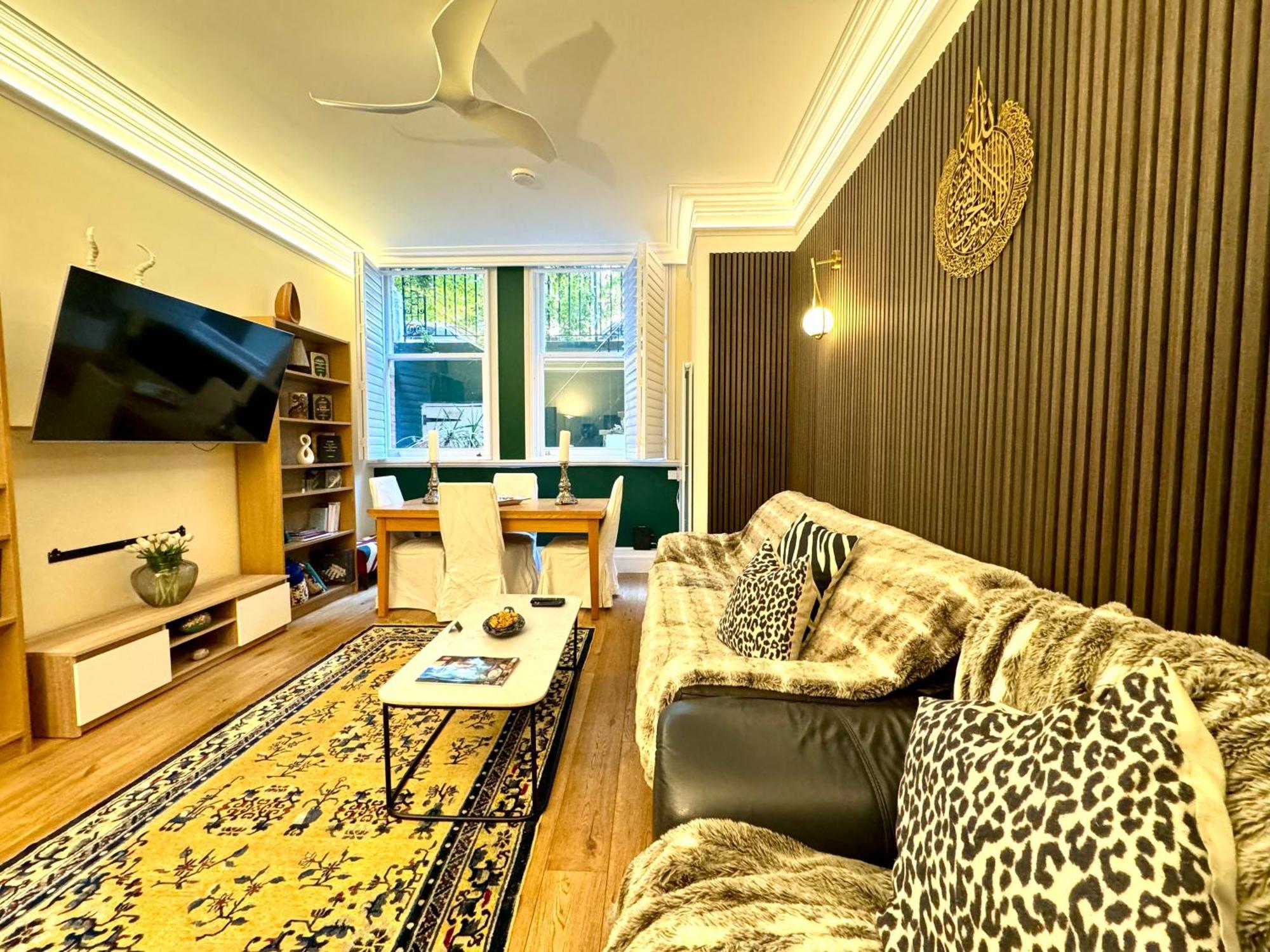 2 Bedroom In South Kensington By Wild
