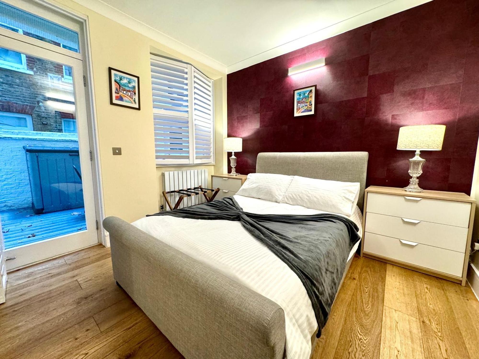 2 Bedroom In South Kensington By Wild Apartamento *