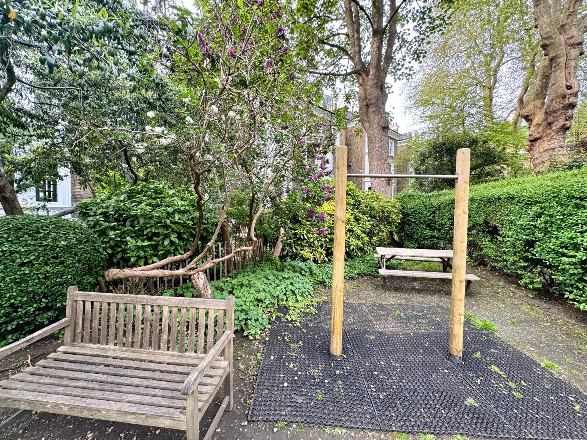 2 Bedroom In South Kensington By Wild * London