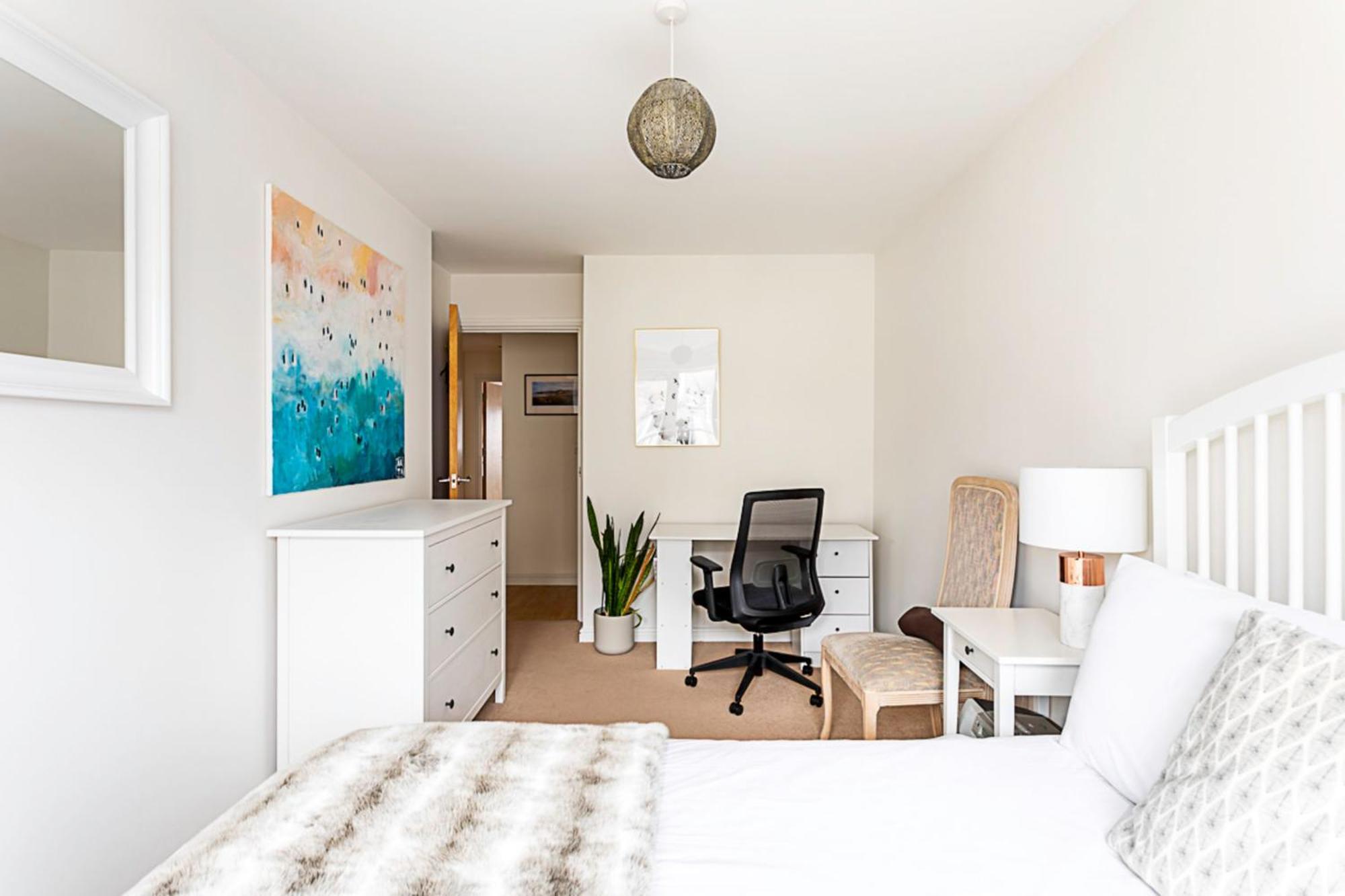 Bright Flat In Historic Whitechapel London