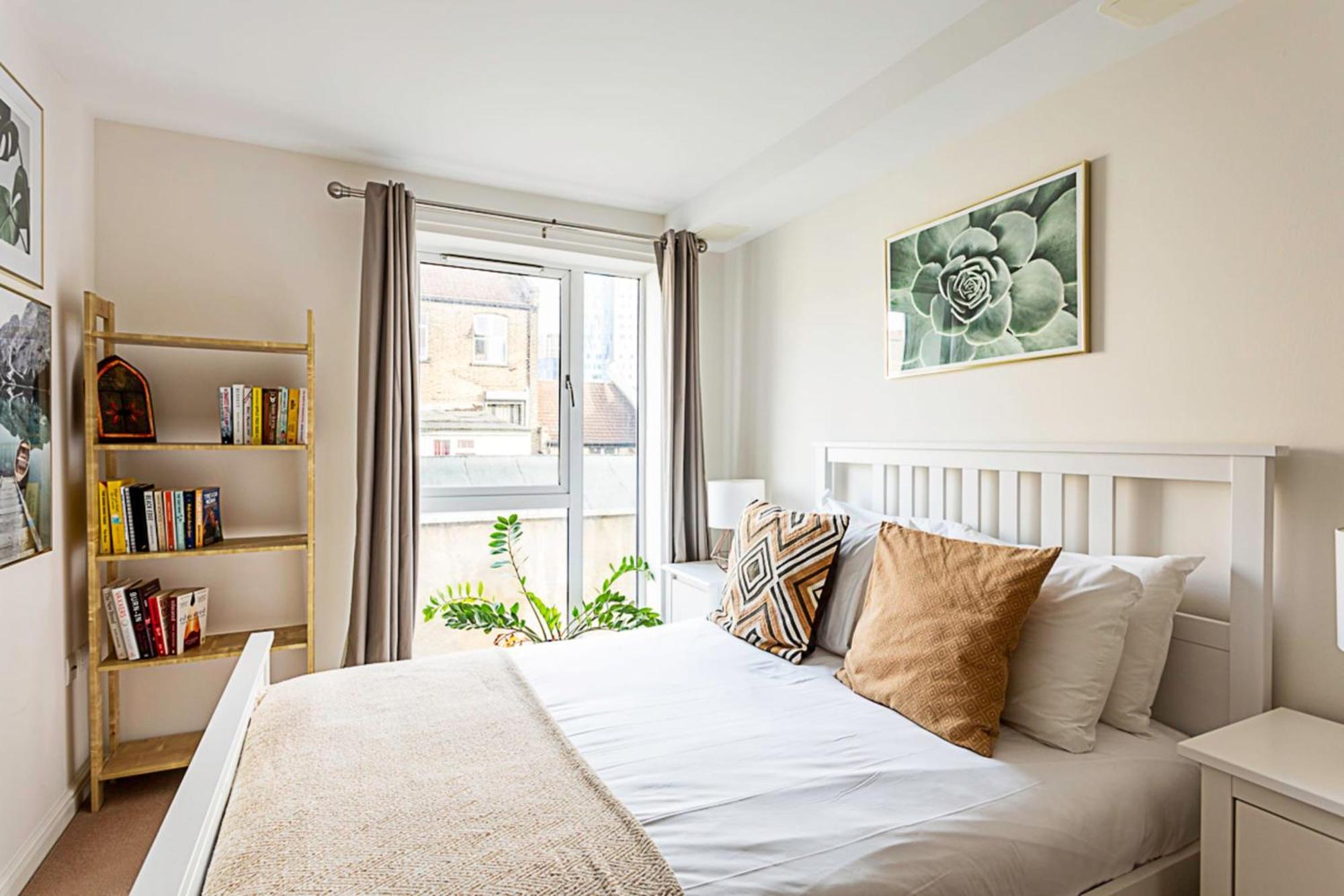 Bright Flat In Historic Whitechapel Apartment