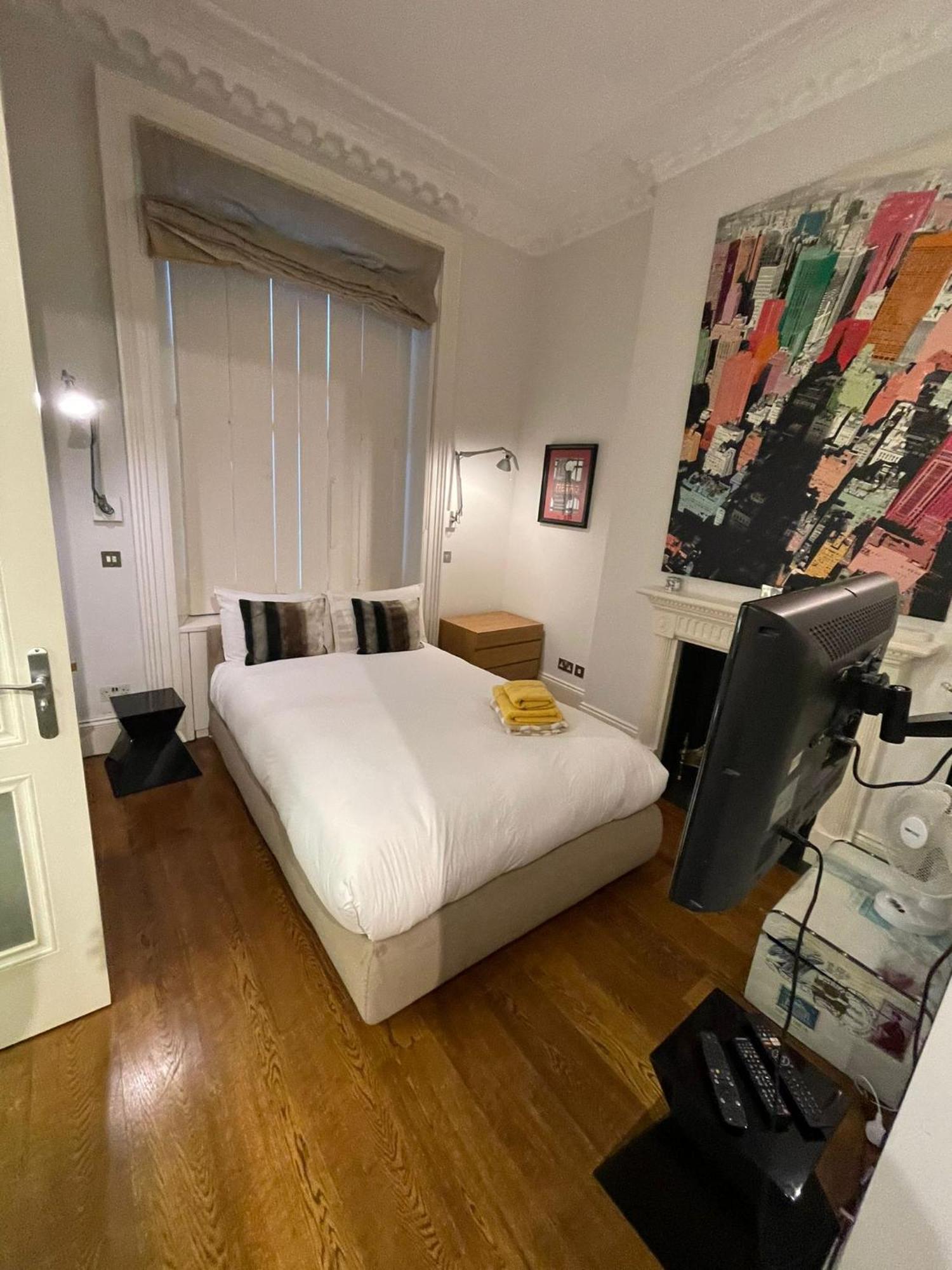 2 Bedroom Luxury Flat In South Kensington Apartment London