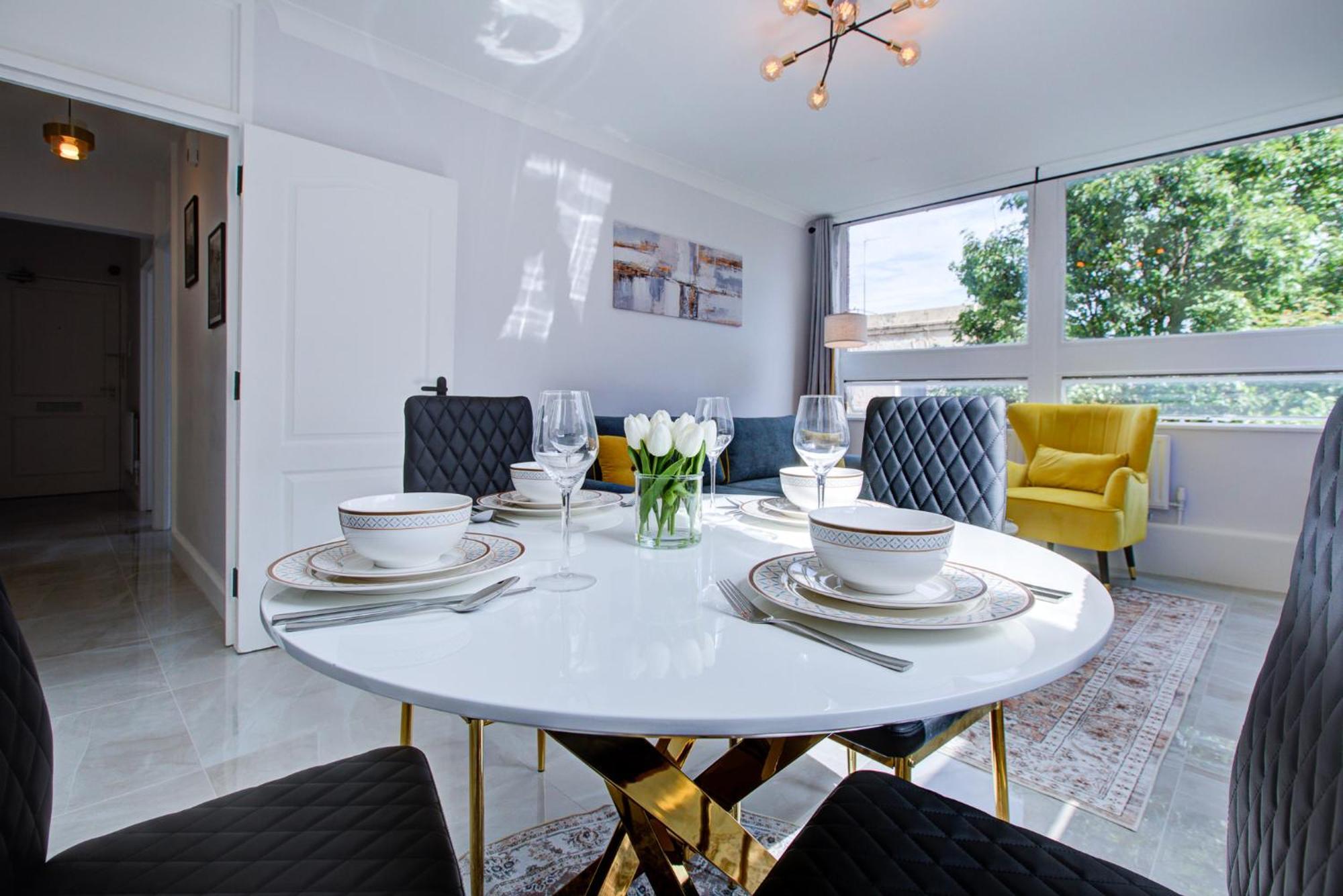 The Landward Apartment *