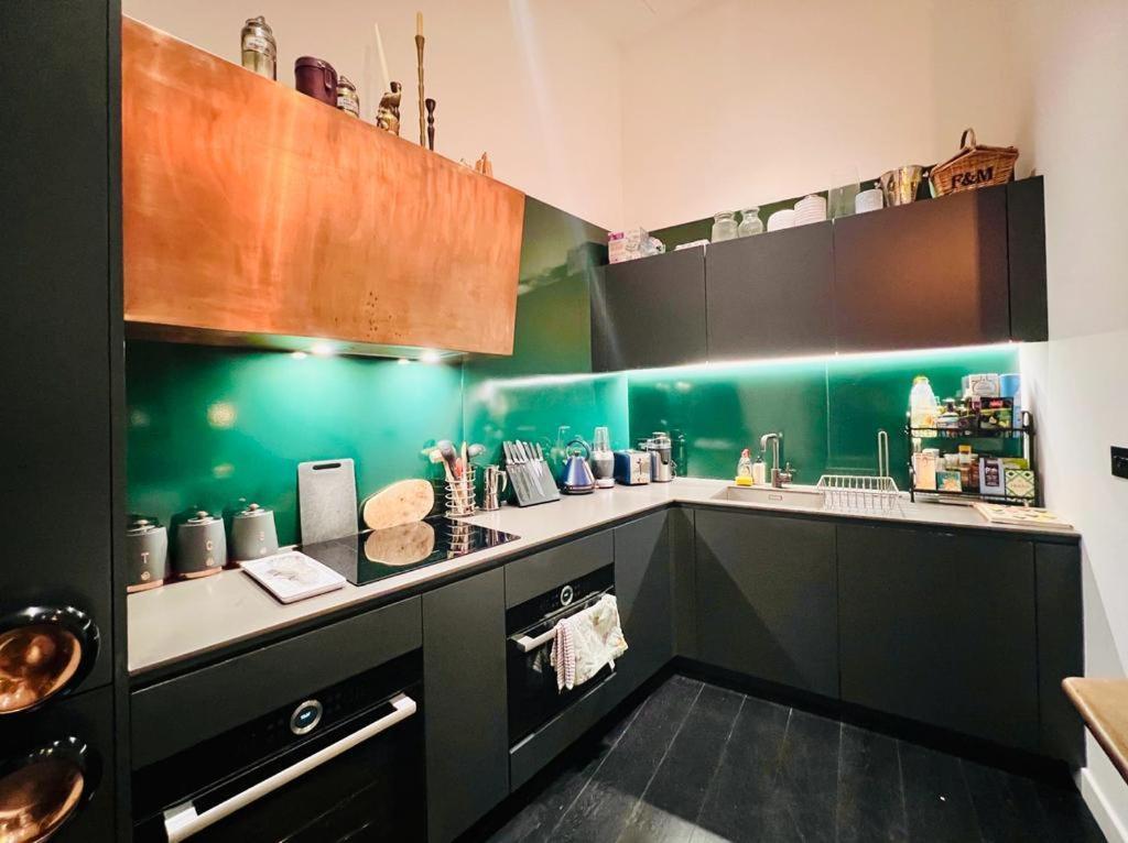 O2 Arena Beautiful 2bedroom London
