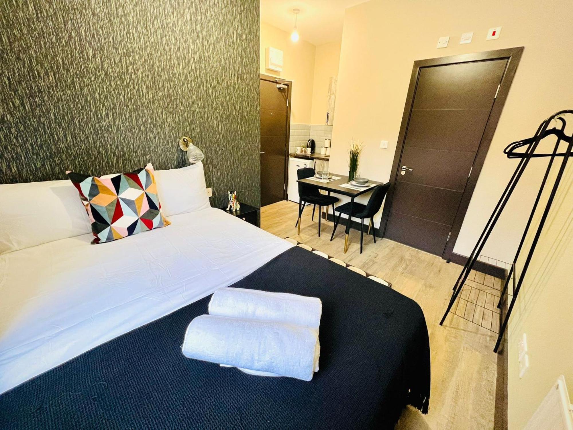 Caledonian Close To Camden & Kings Cross Guest house London