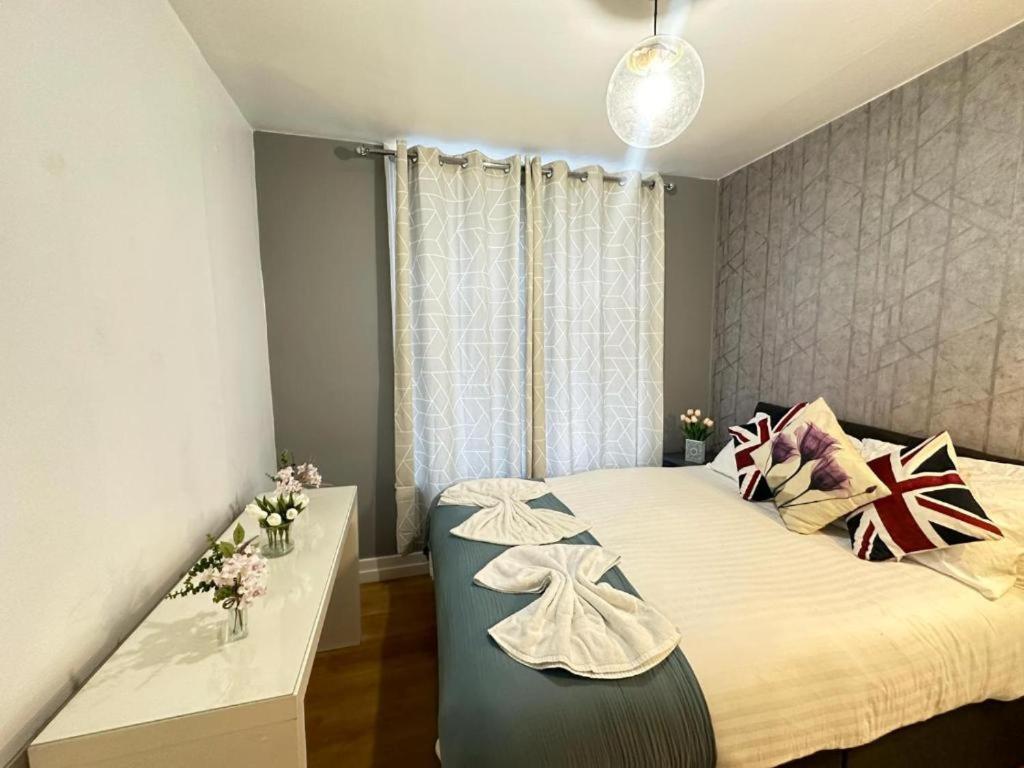 Affordable Two Bedroom In * London