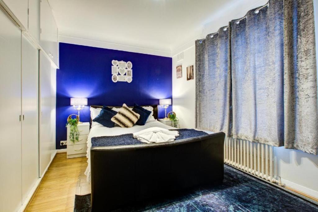 Affordable Family Near Oxford Street Apartment *