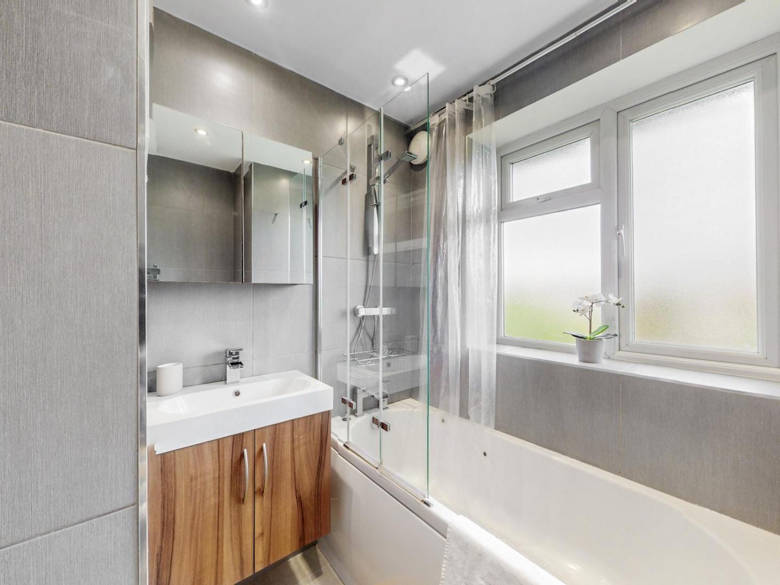 Apartment Pass The Keys Stylish Flat In West Hampstead