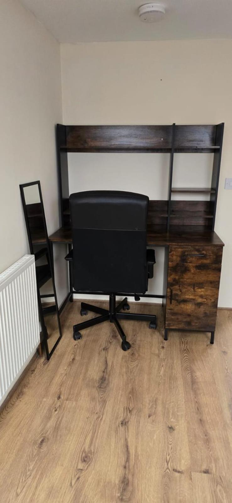 Hostel Private Near Hither Station London