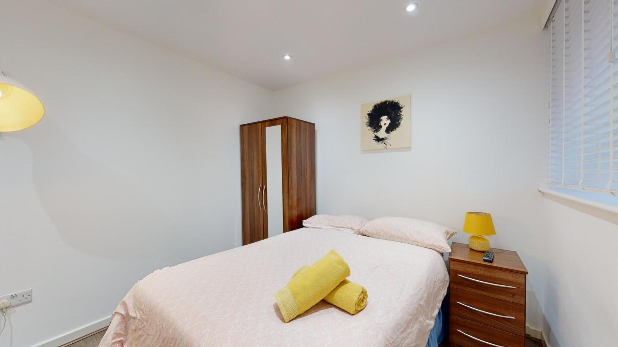 48b Aparthotel *