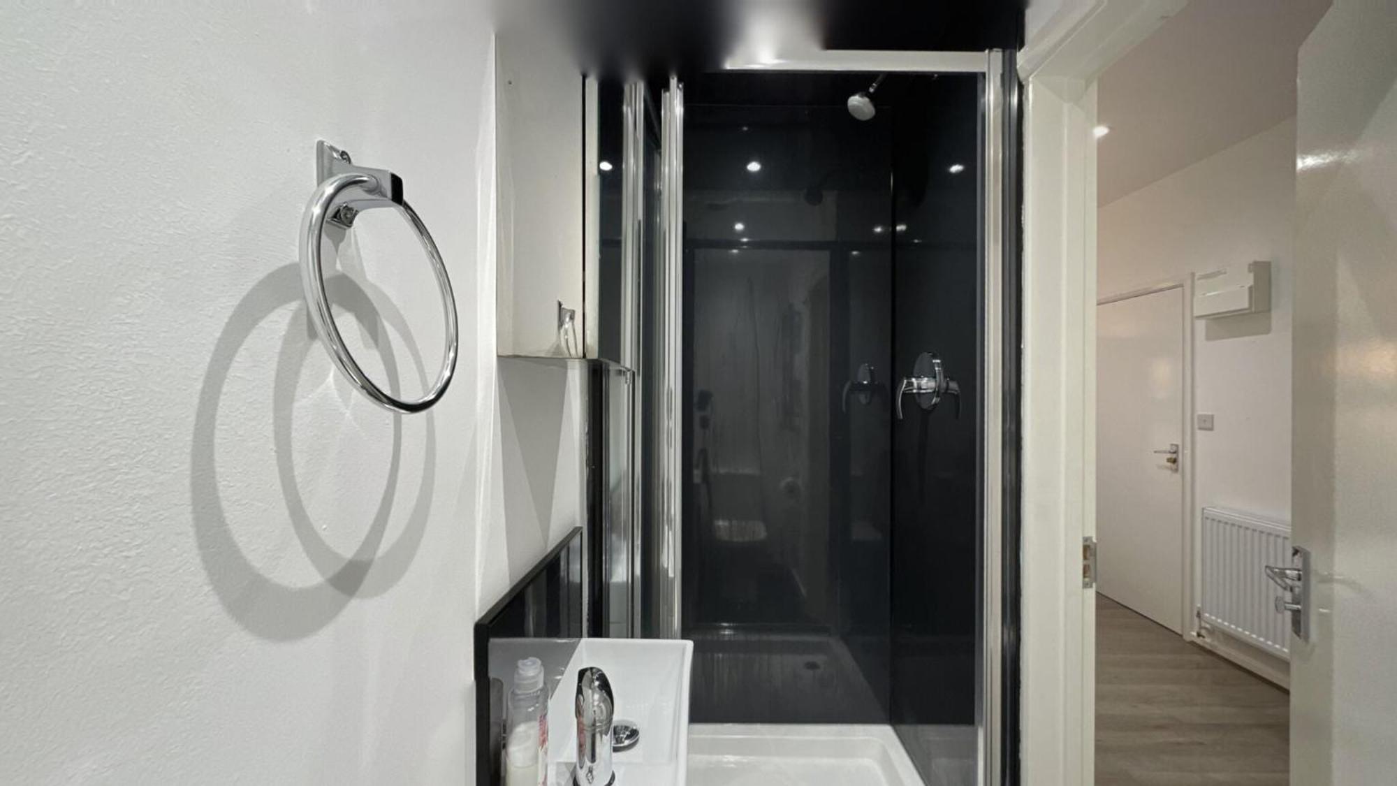 48b Aparthotel *