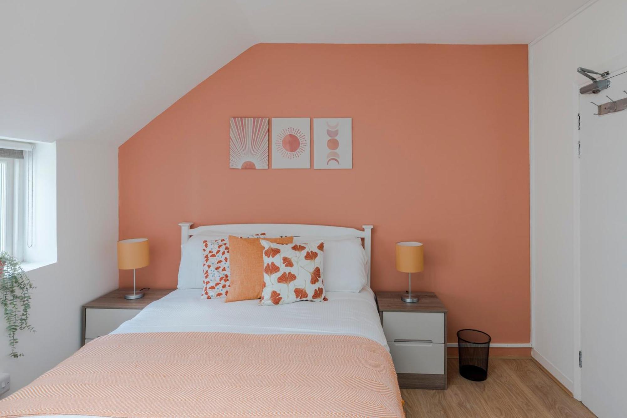 Wonderland - Fitzrovia - By Frankie Says London