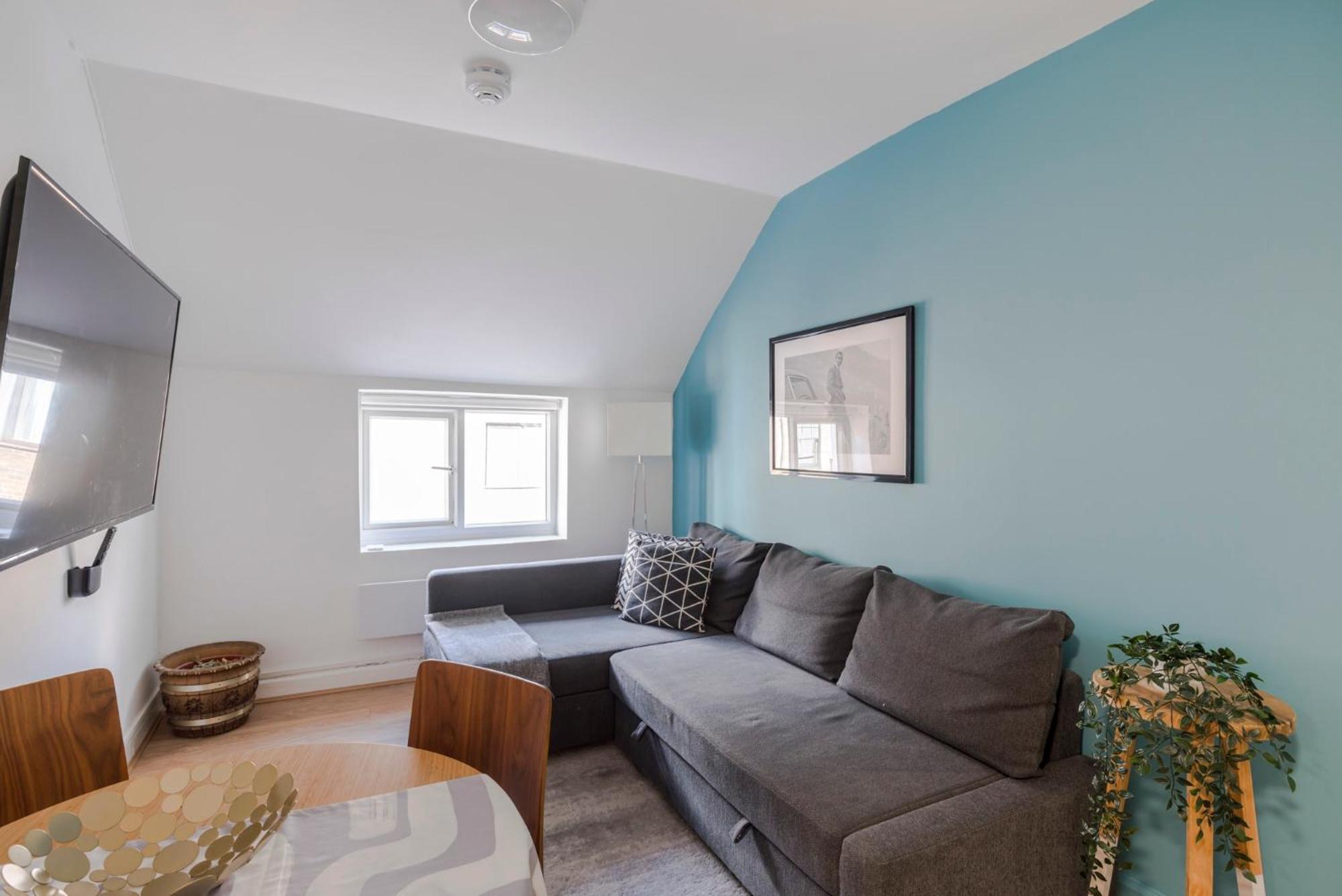 Apartment Wonderland - Fitzrovia - By Frankie Says London