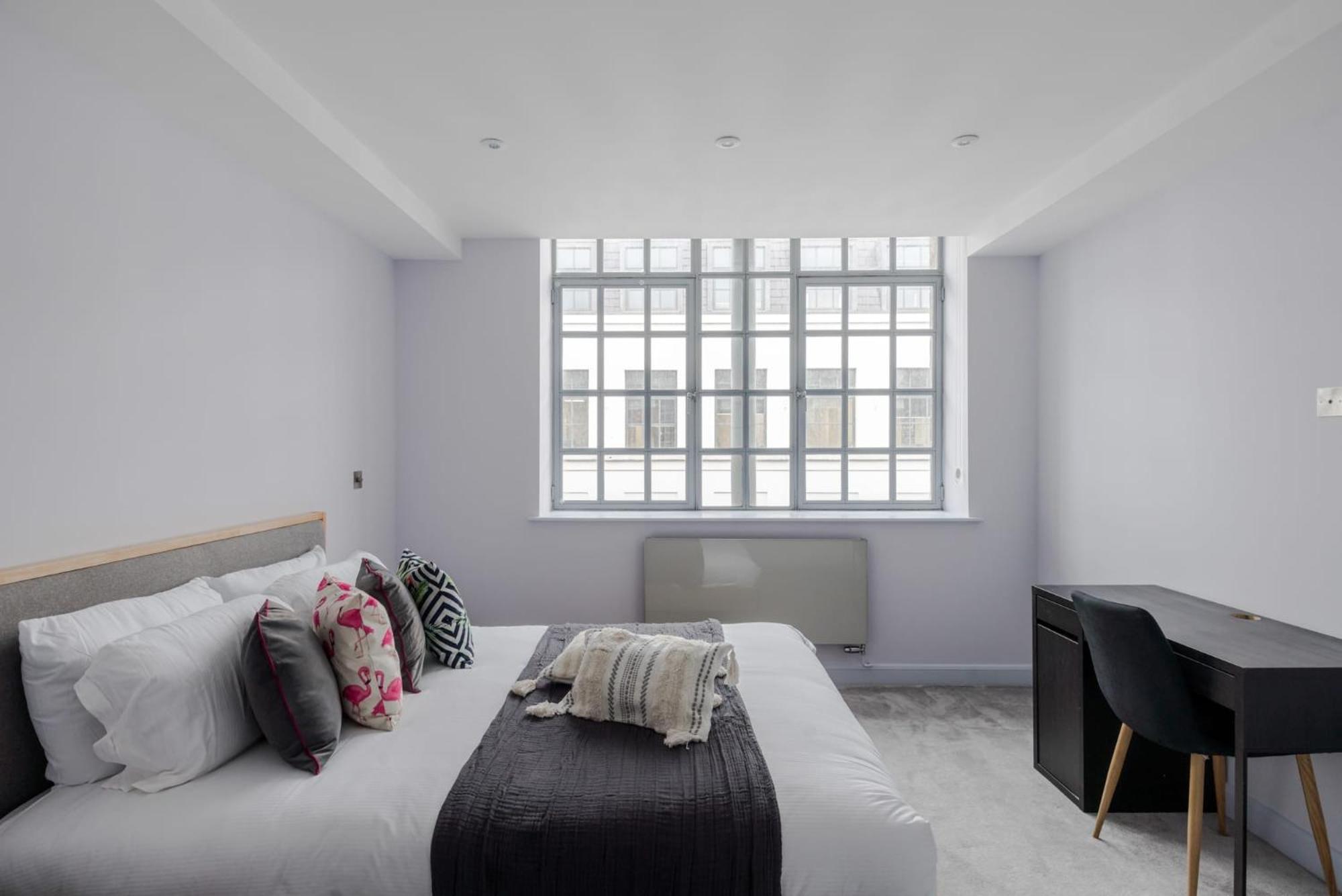 Law & Order - Farringdon - By Frankie Says Apartment London