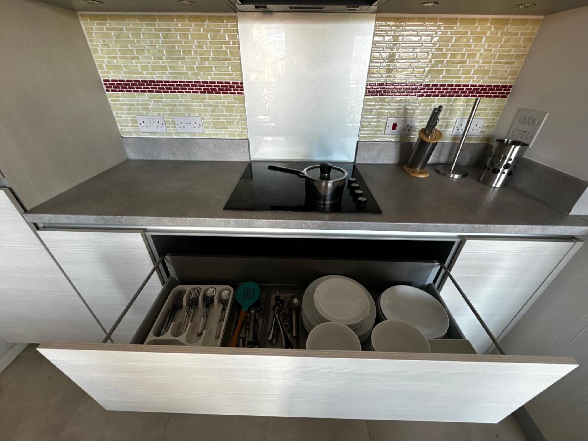 Apartment Entire Flat Custom House London