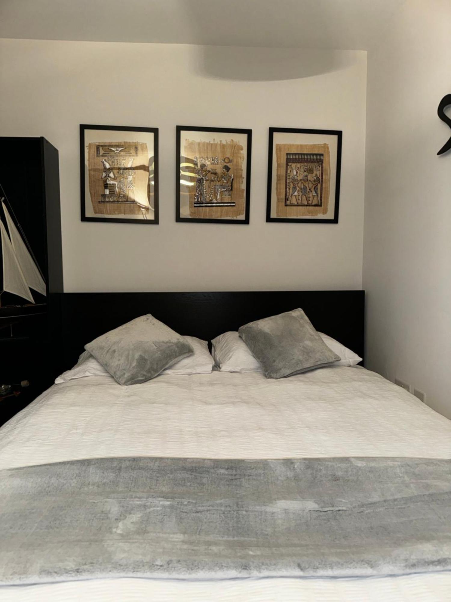 Entire Flat Custom House Apartment *