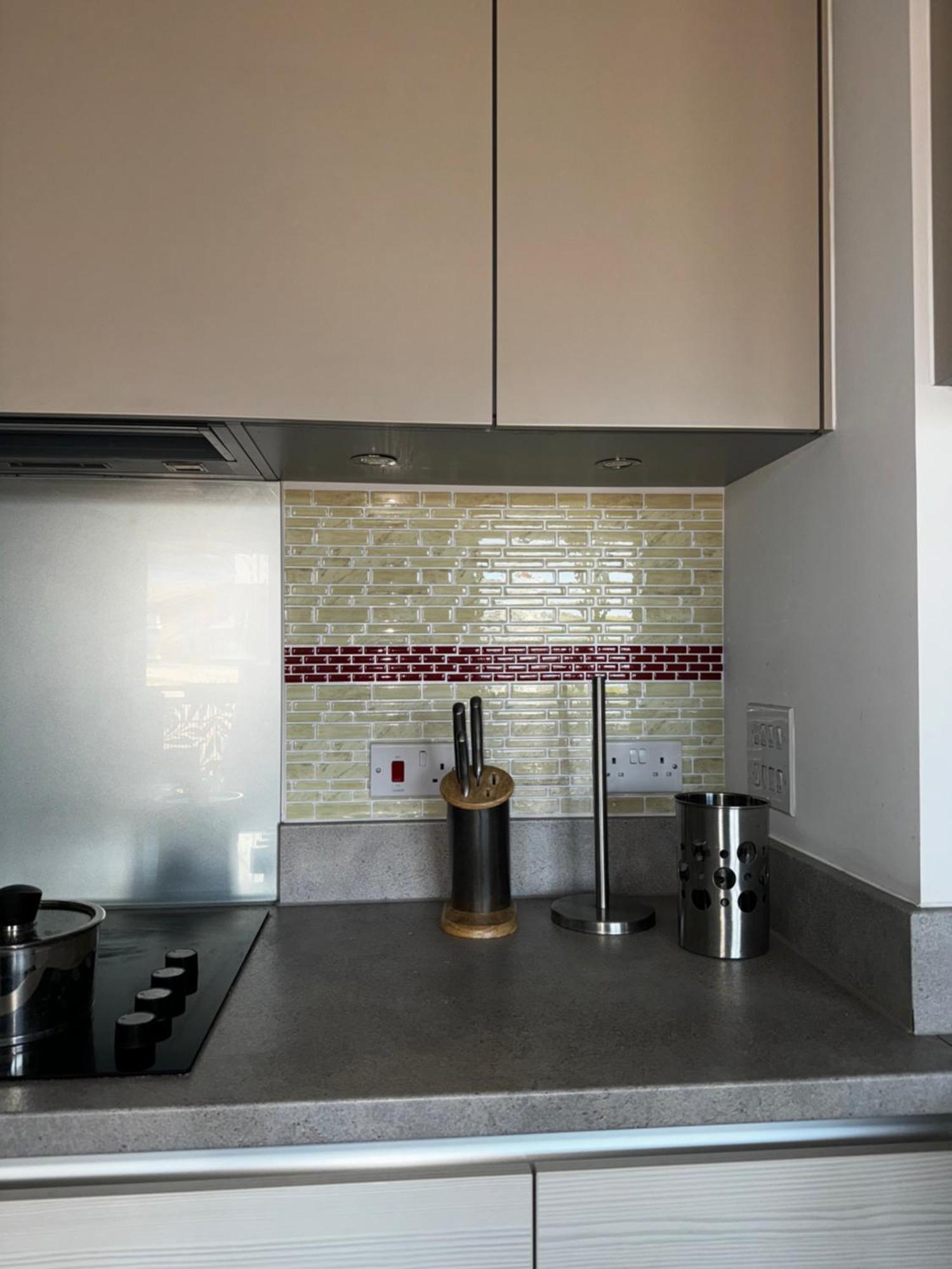 Entire Flat Custom House *
