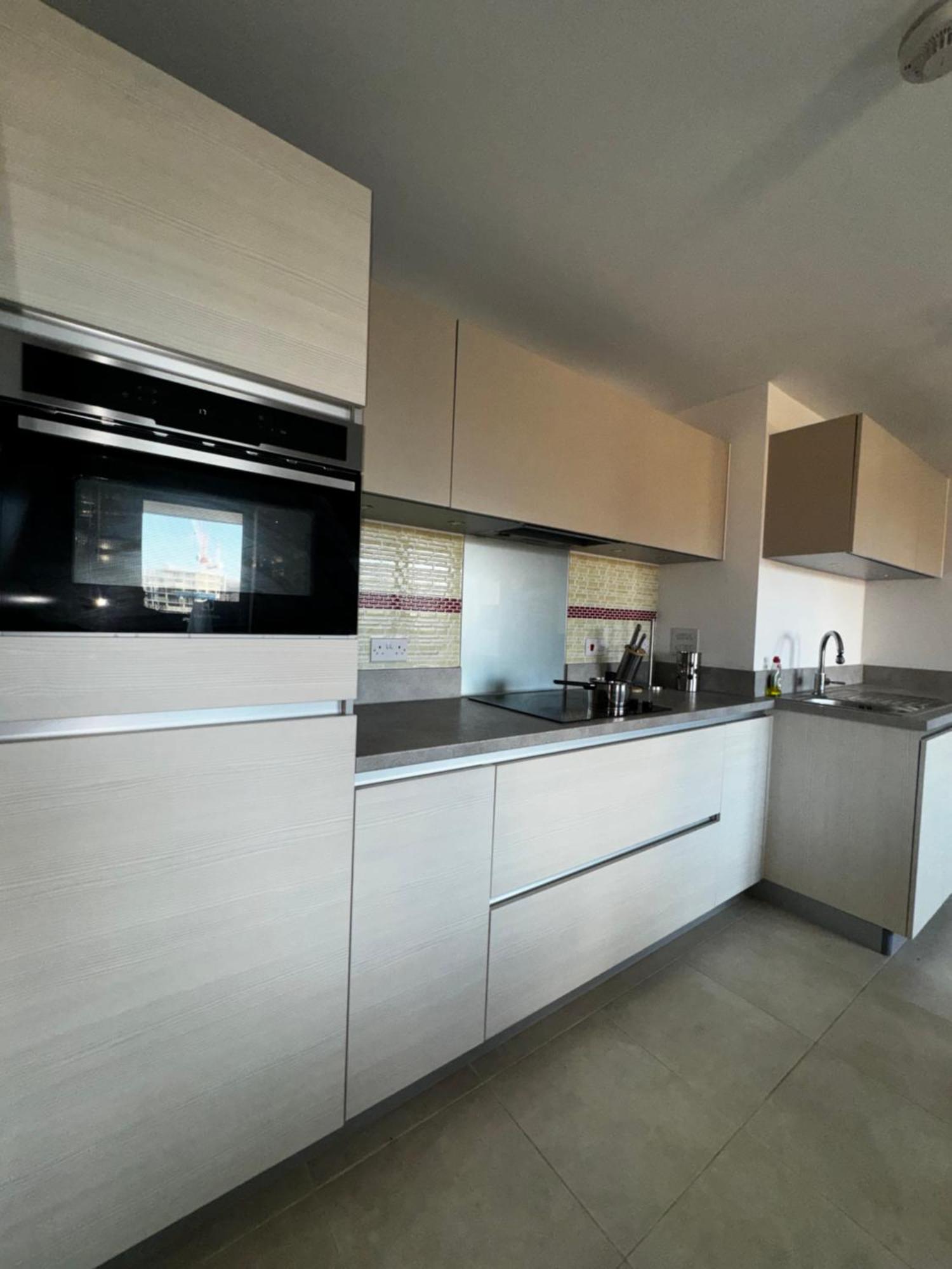Apartment Entire Flat Custom House