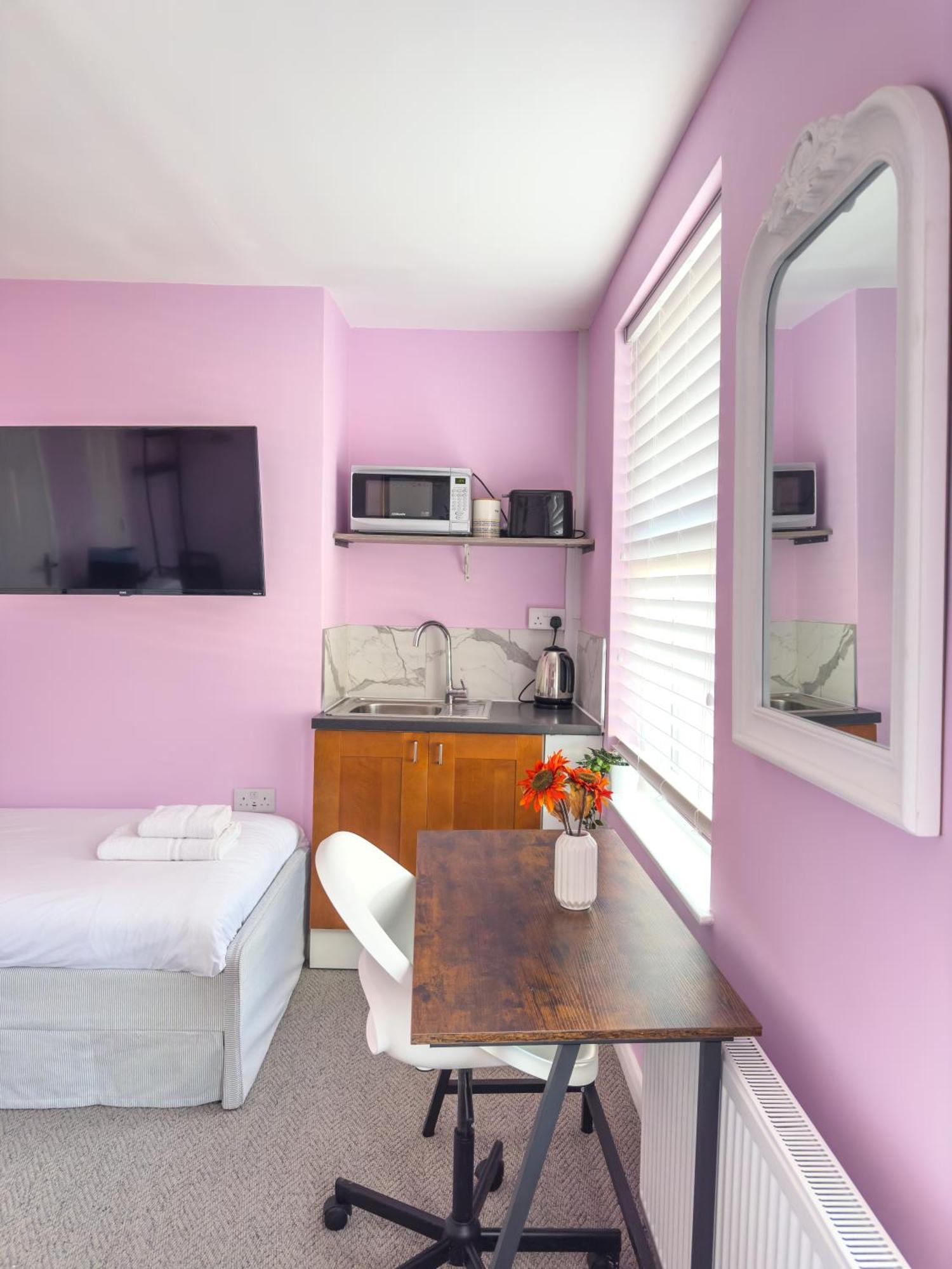 Guest house Camden *