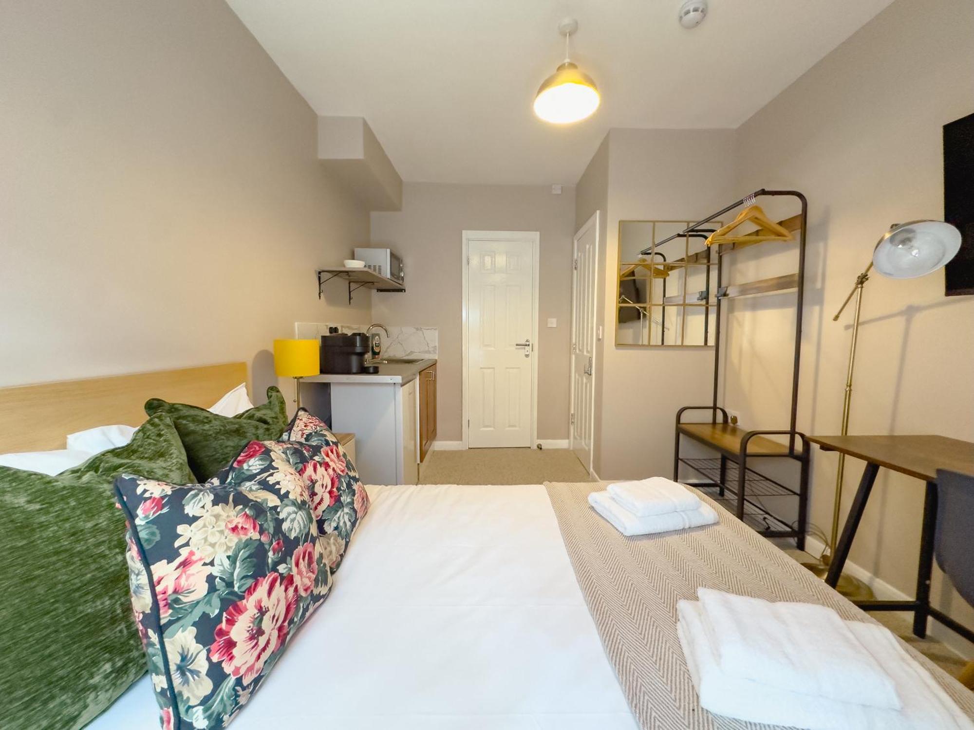 Camden Guest house *