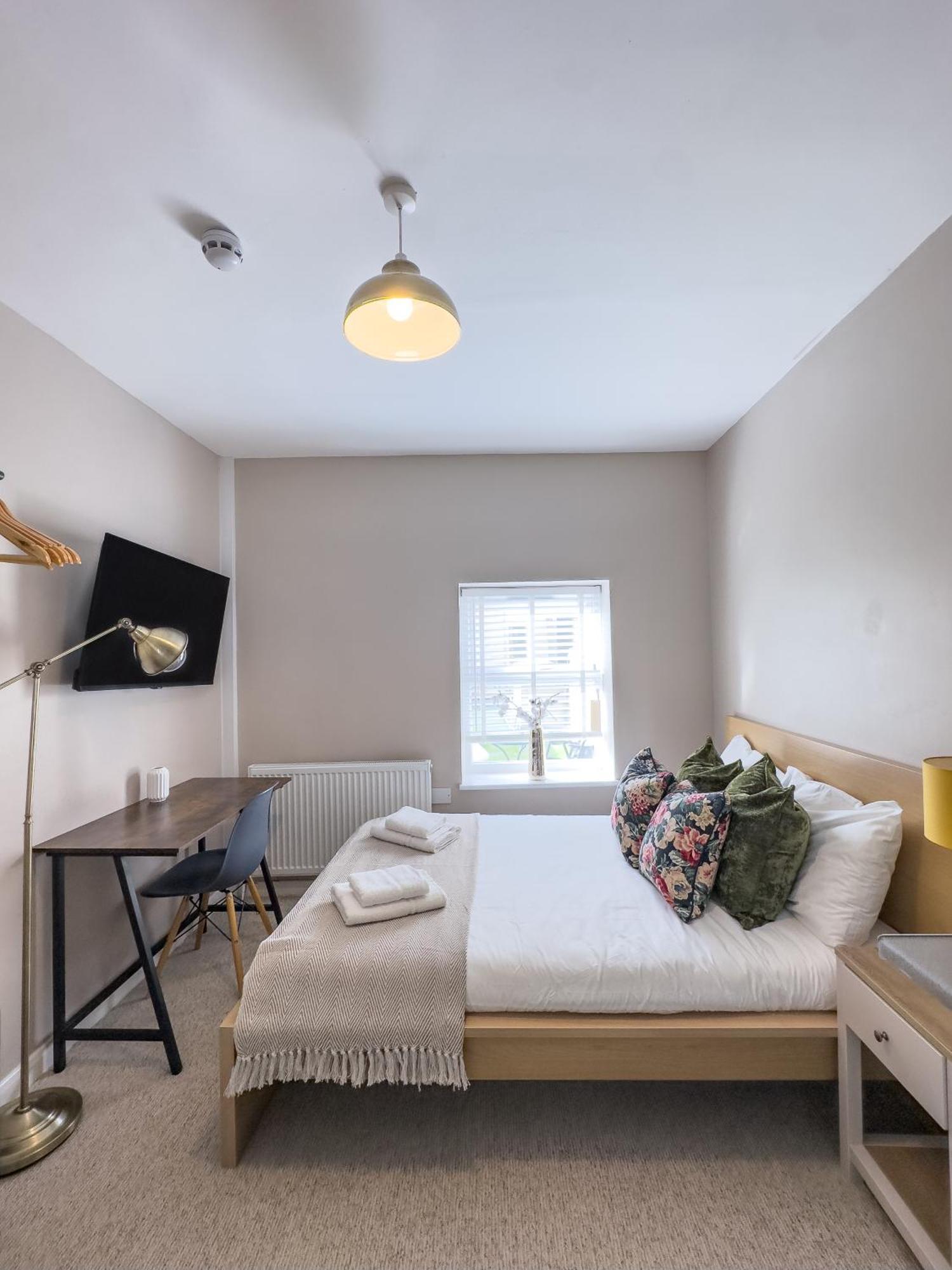 Camden Guest house *