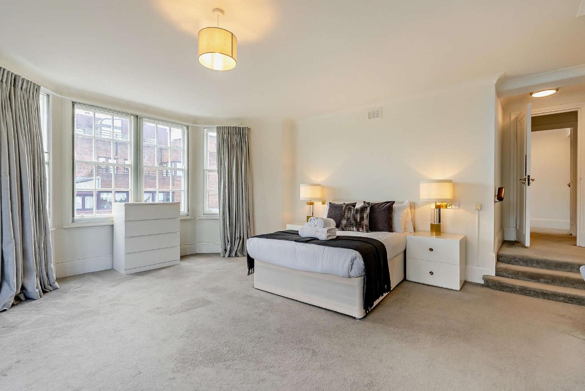 Apartment Strathmore Court London