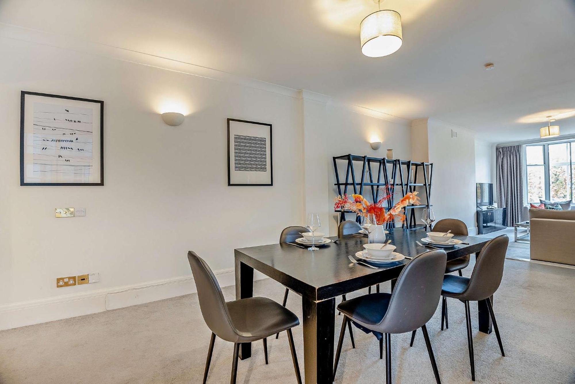 Apartment Strathmore Court