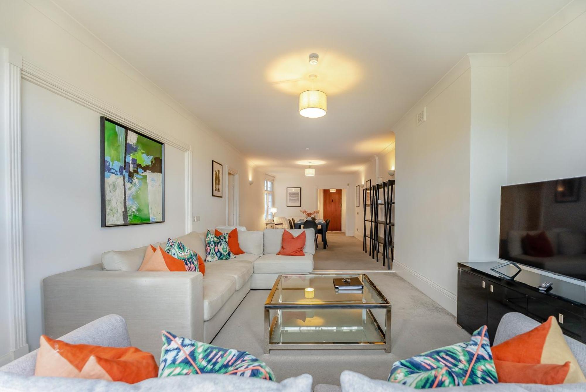Strathmore Court Apartment London