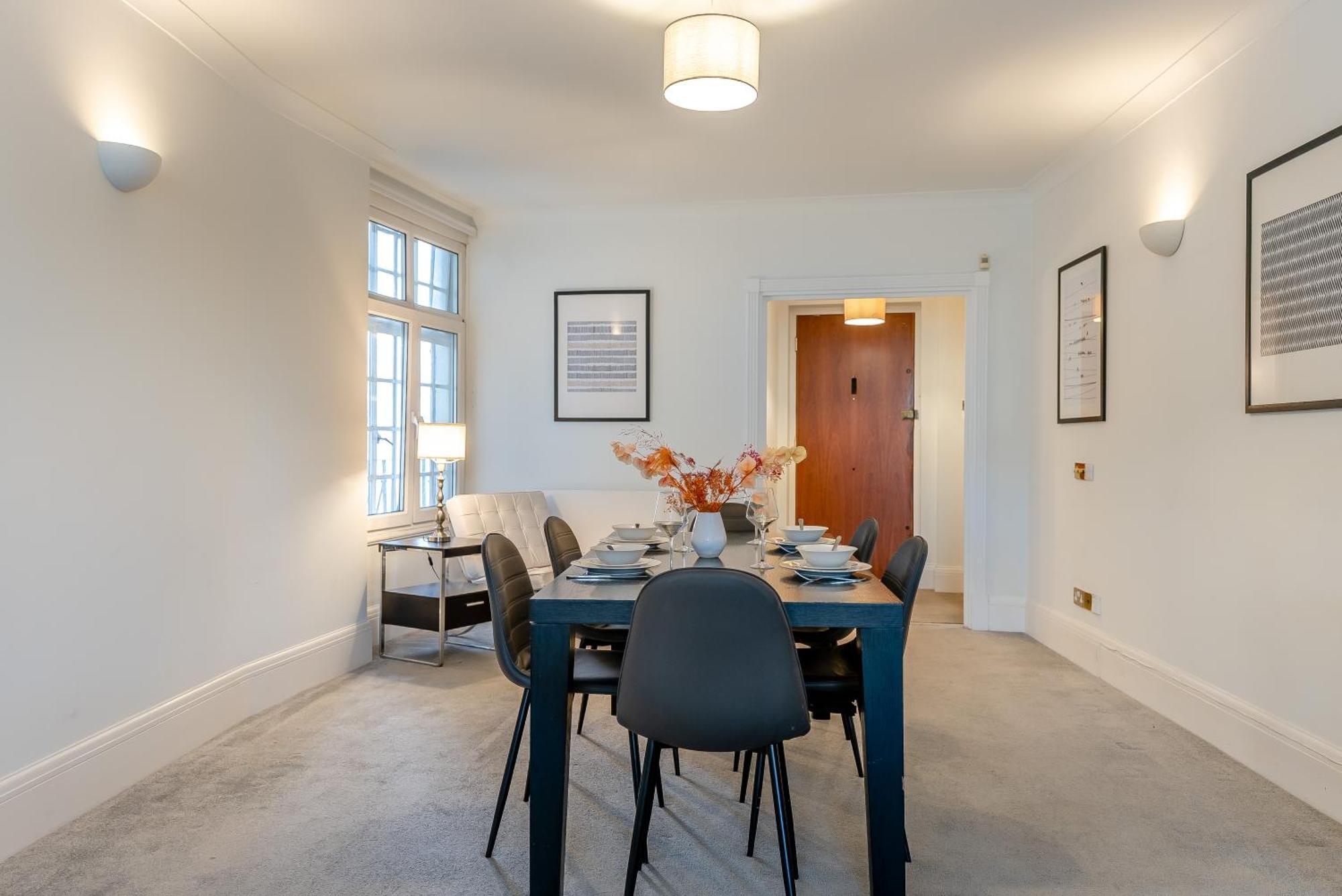 Strathmore Court London