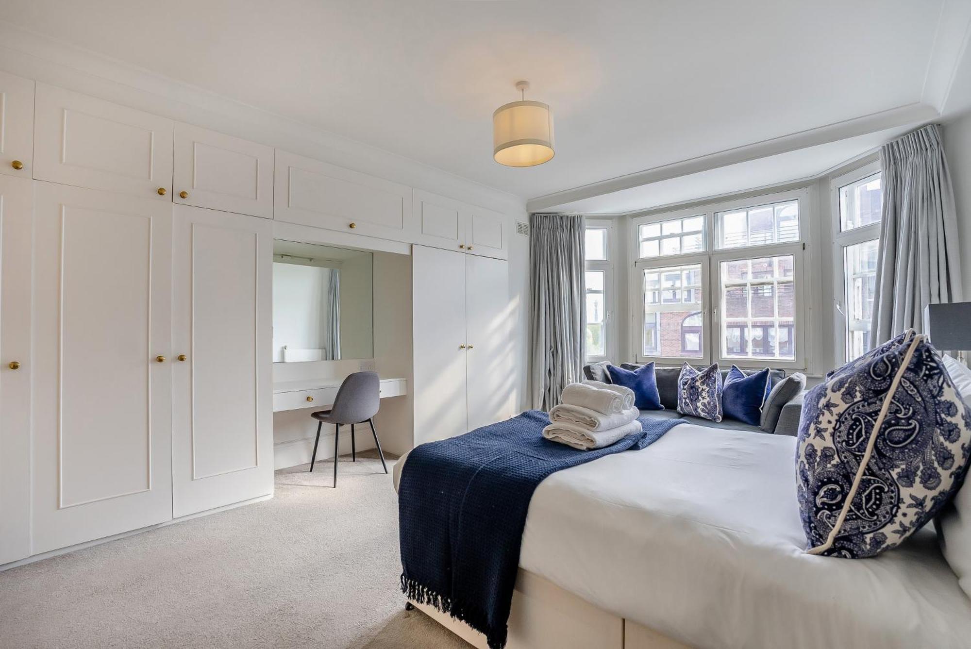Strathmore Court