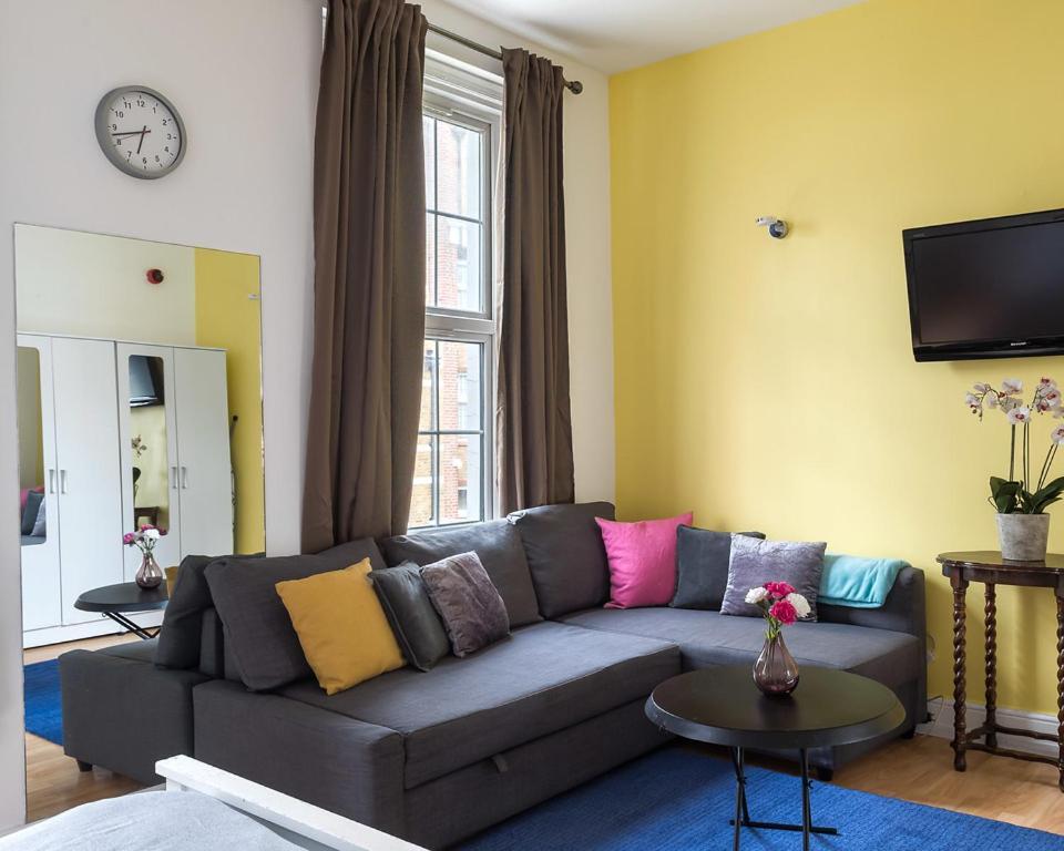 Picktheplace Crawford Place Apartment