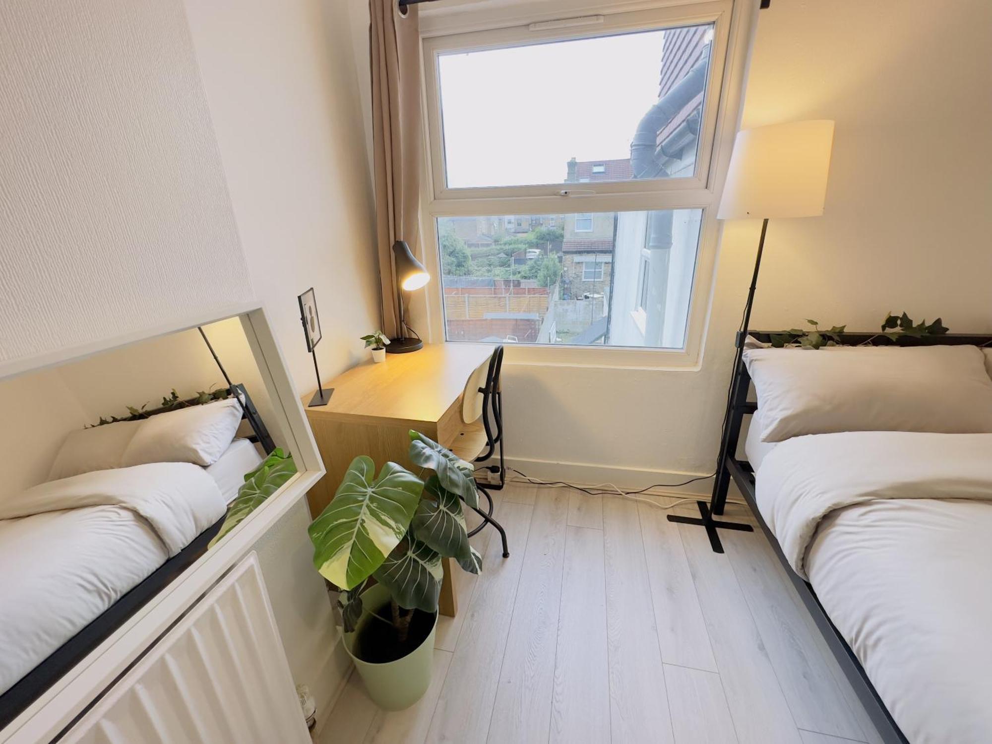 Guest house Leyton House - Sleepylodge London