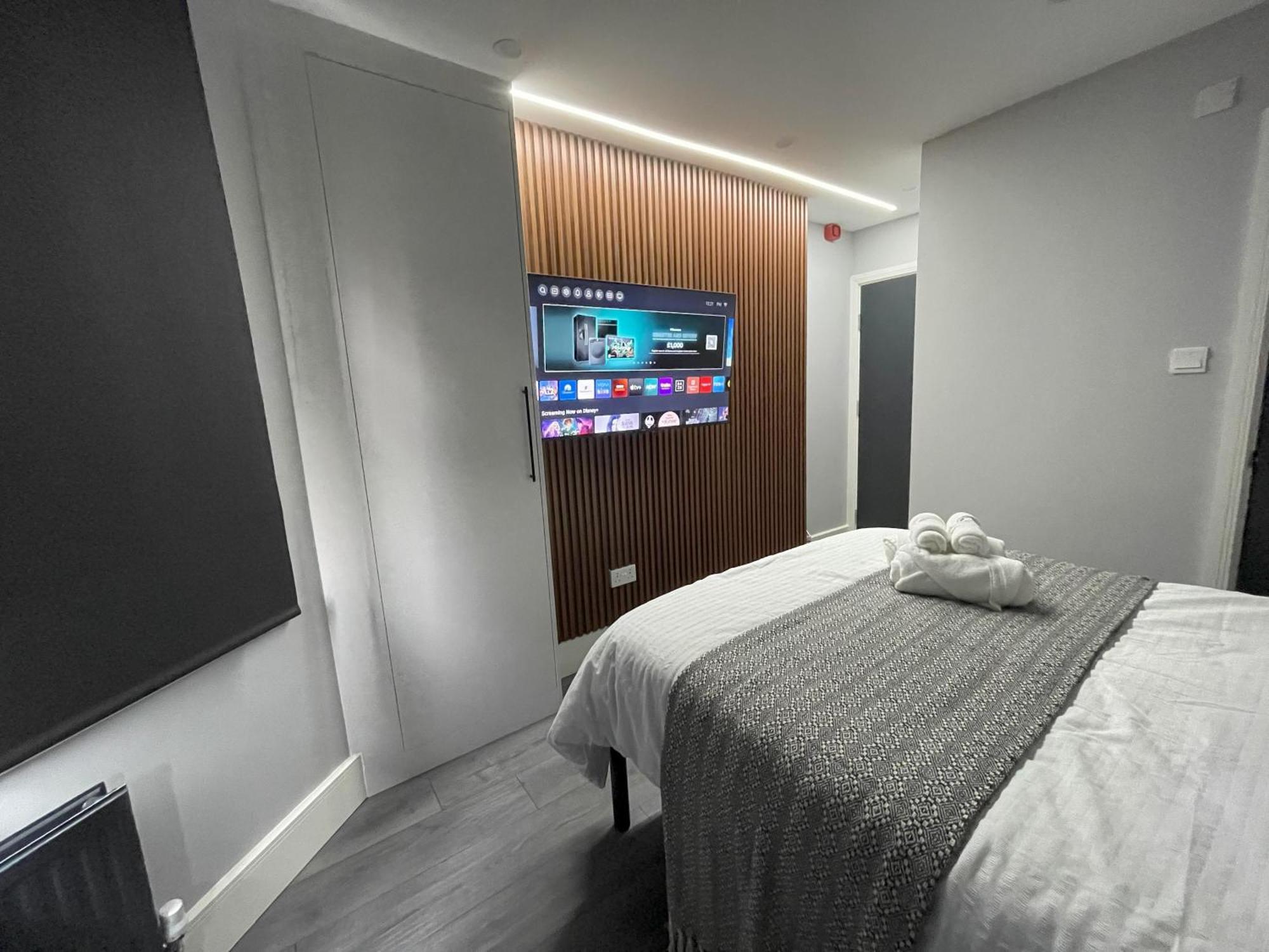 Luxury In Vibrant Area Hospedagem domiciliar *
