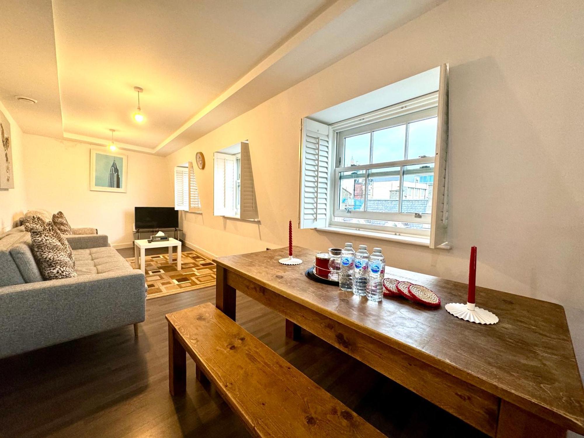 Marble Arch By Aljoori Apartment *