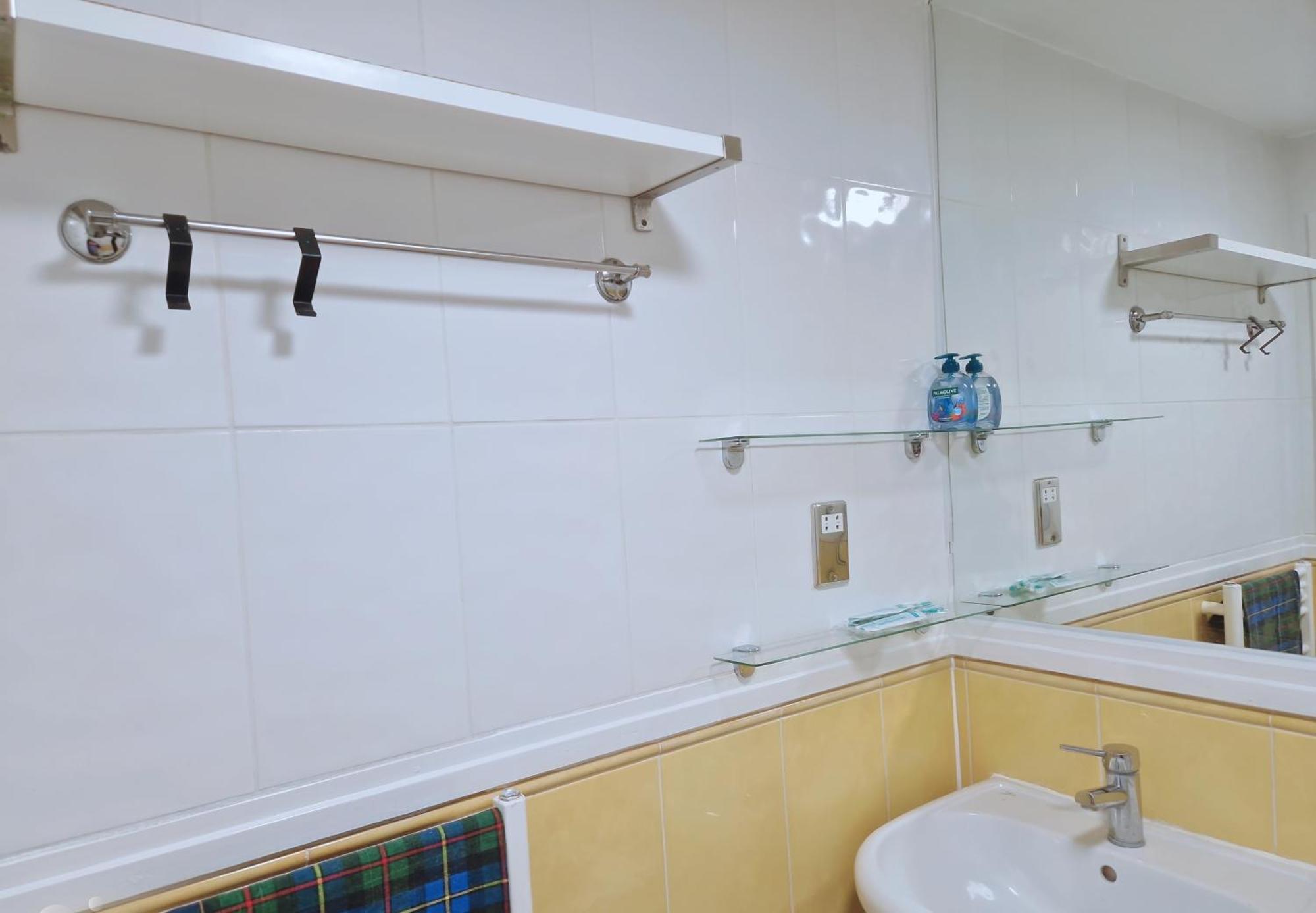 Apartamento Charming Three Bedroom By The Thames Londres