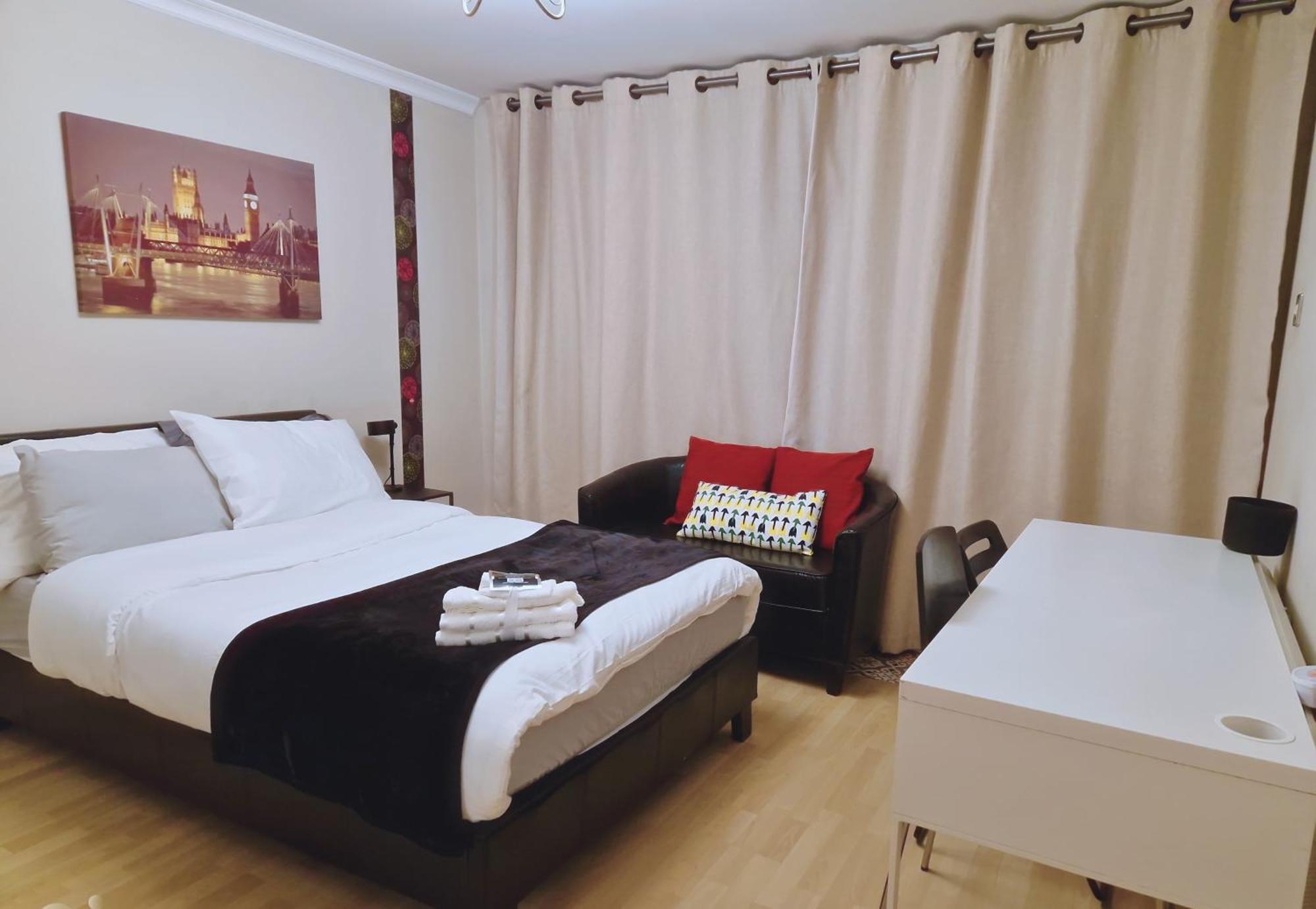 Charming Three Bedroom By The Thames Apartamento Londres