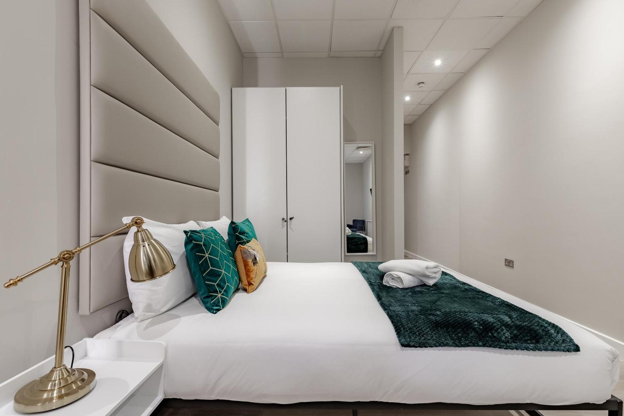 Hyde Park Apartment London