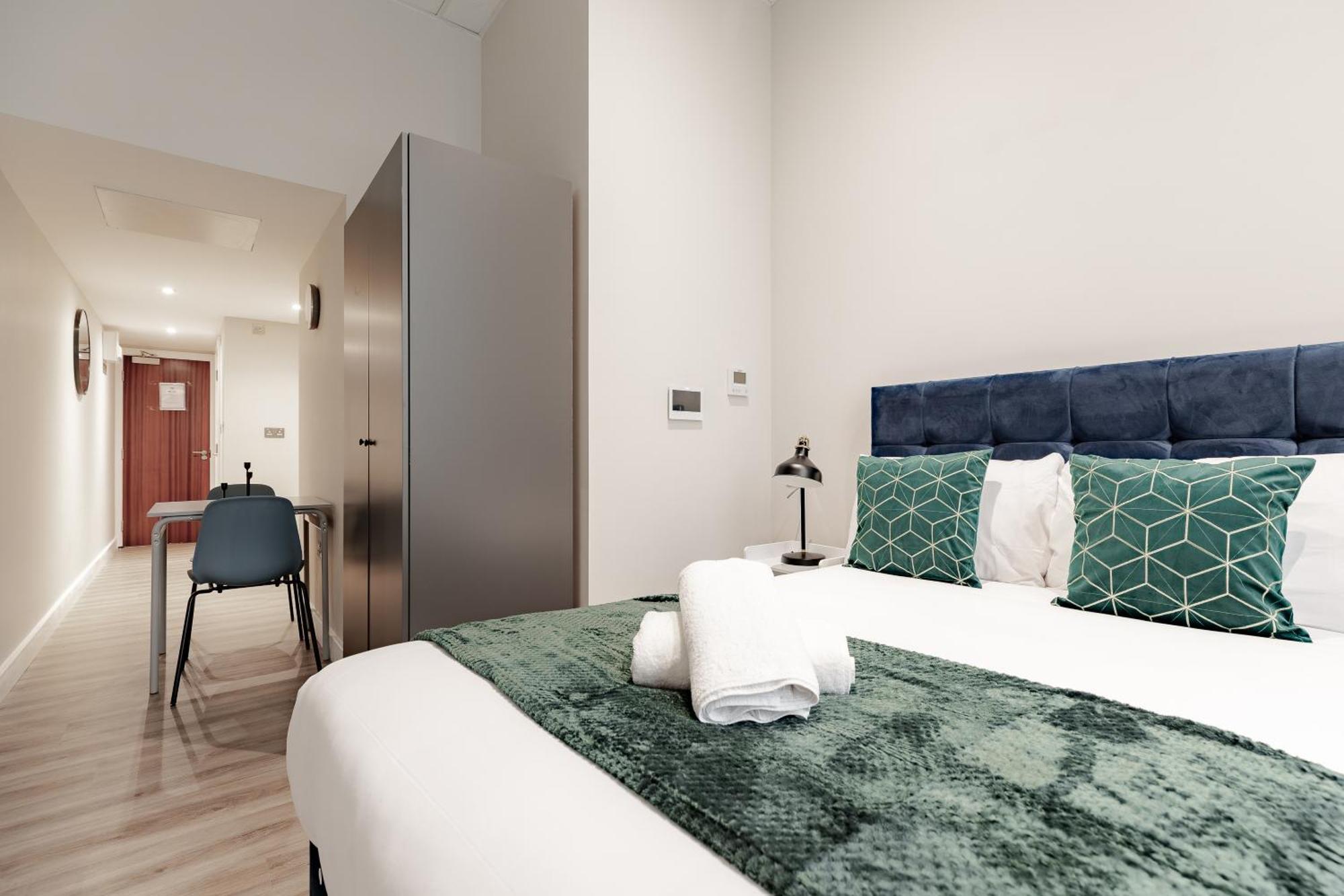 Hyde Park Apartment London