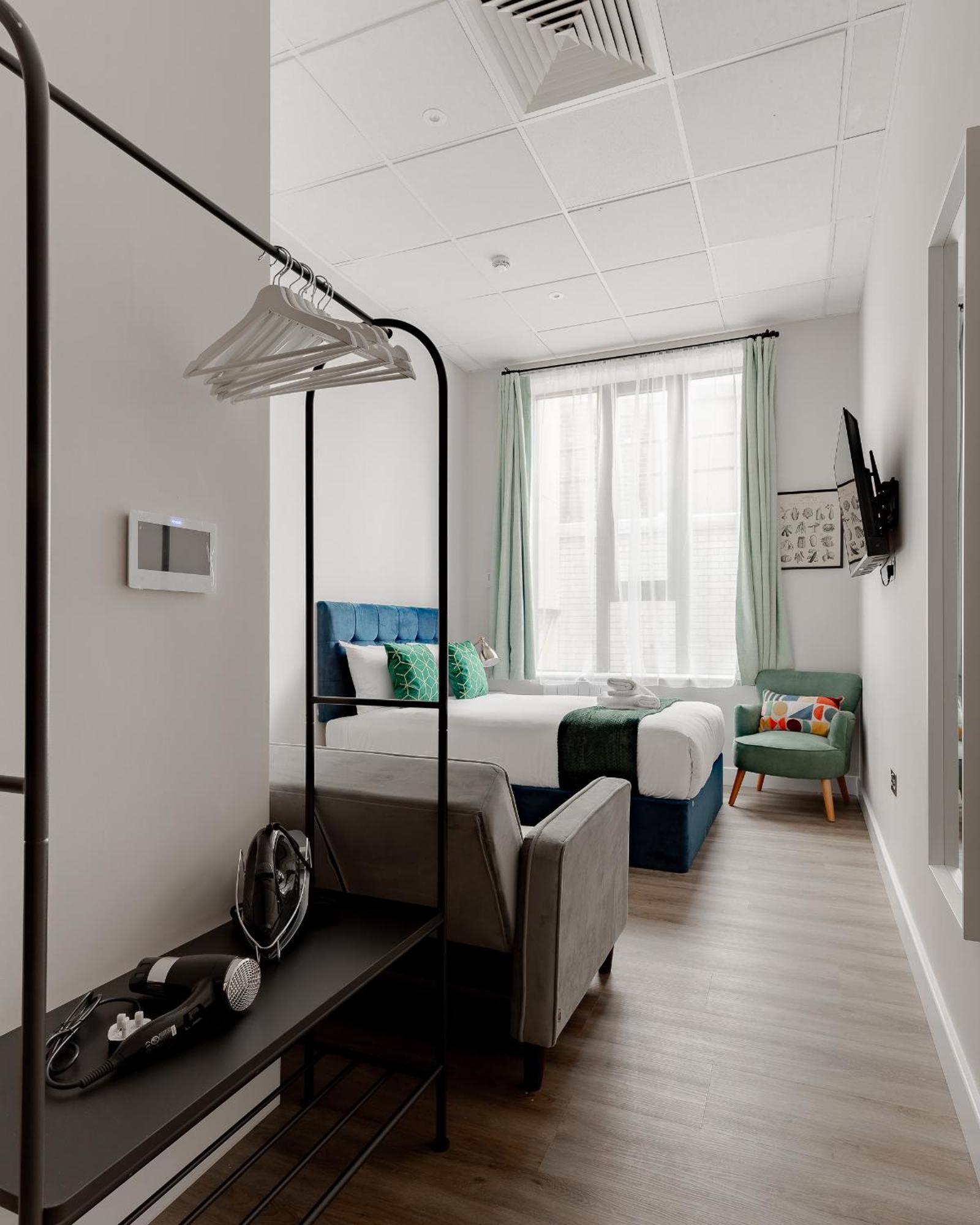 Apartment Hyde Park London