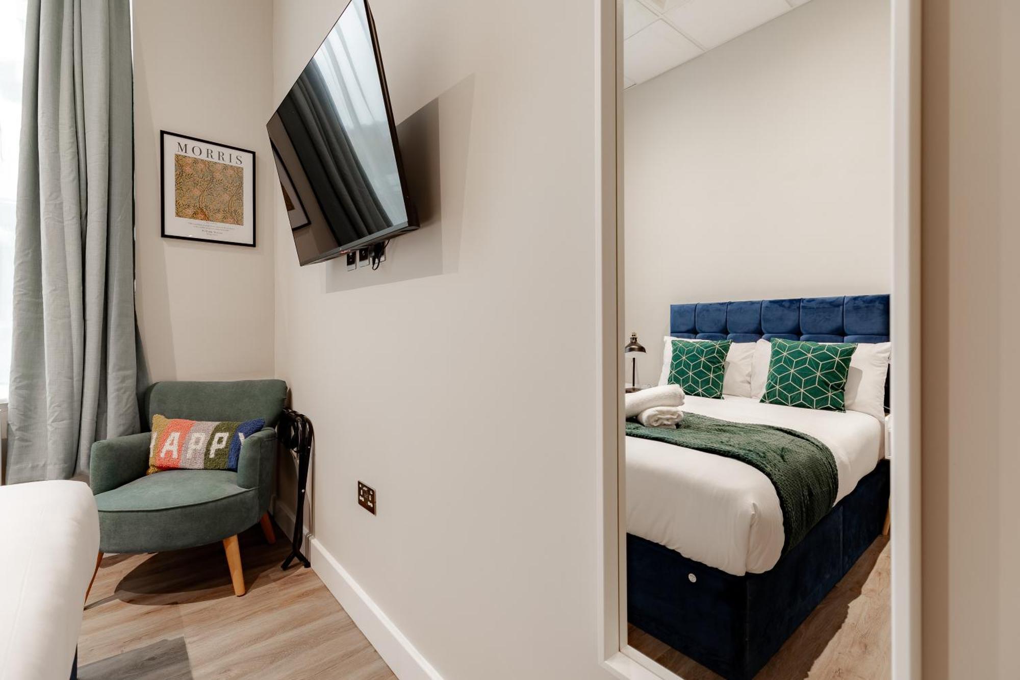 Hyde Park Apartment